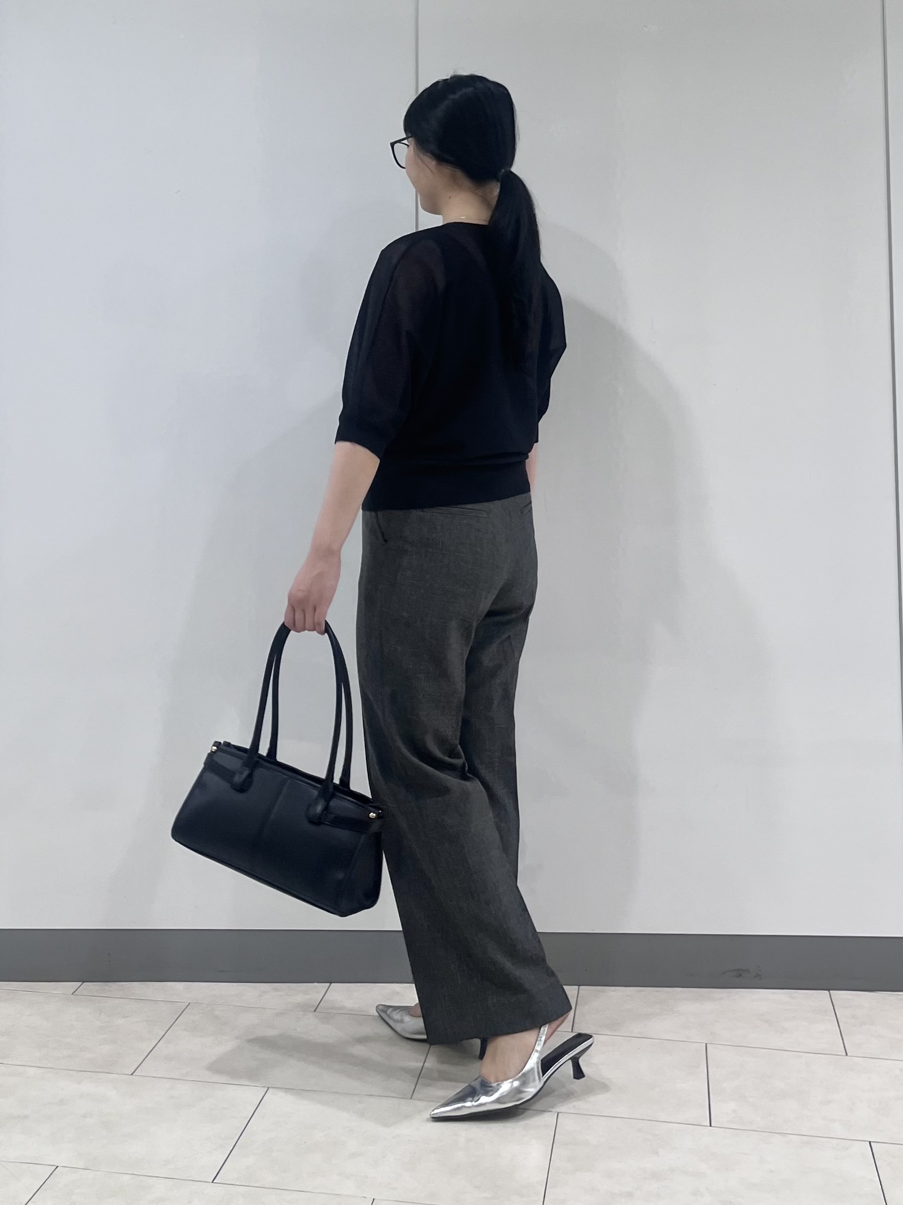 hasuさんの「INDIVI｜【体型カバー／洗える】シアードルマンニット」を使ったコーディネート