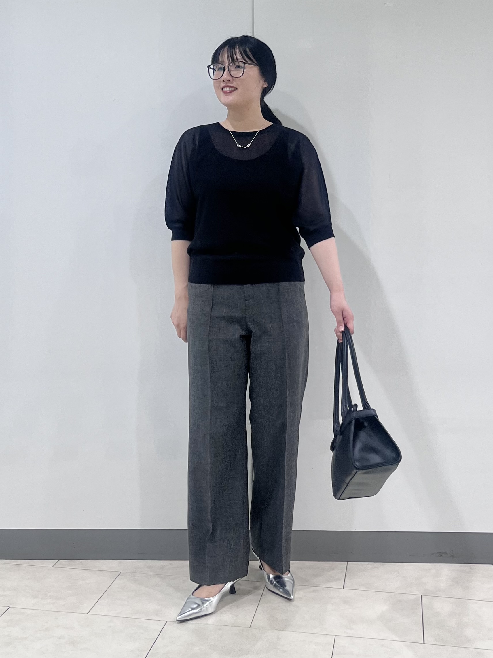 hasuさんの「INDIVI｜【体型カバー／洗える】シアードルマンニット」を使ったコーディネート
