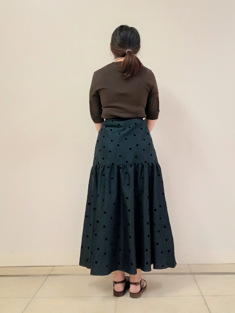 emiさんの「DRESSTERIOR｜【日本製/シアー素材】ウォッシャブルニット ハーフスリーブプルオーバー」を使ったコーディネート