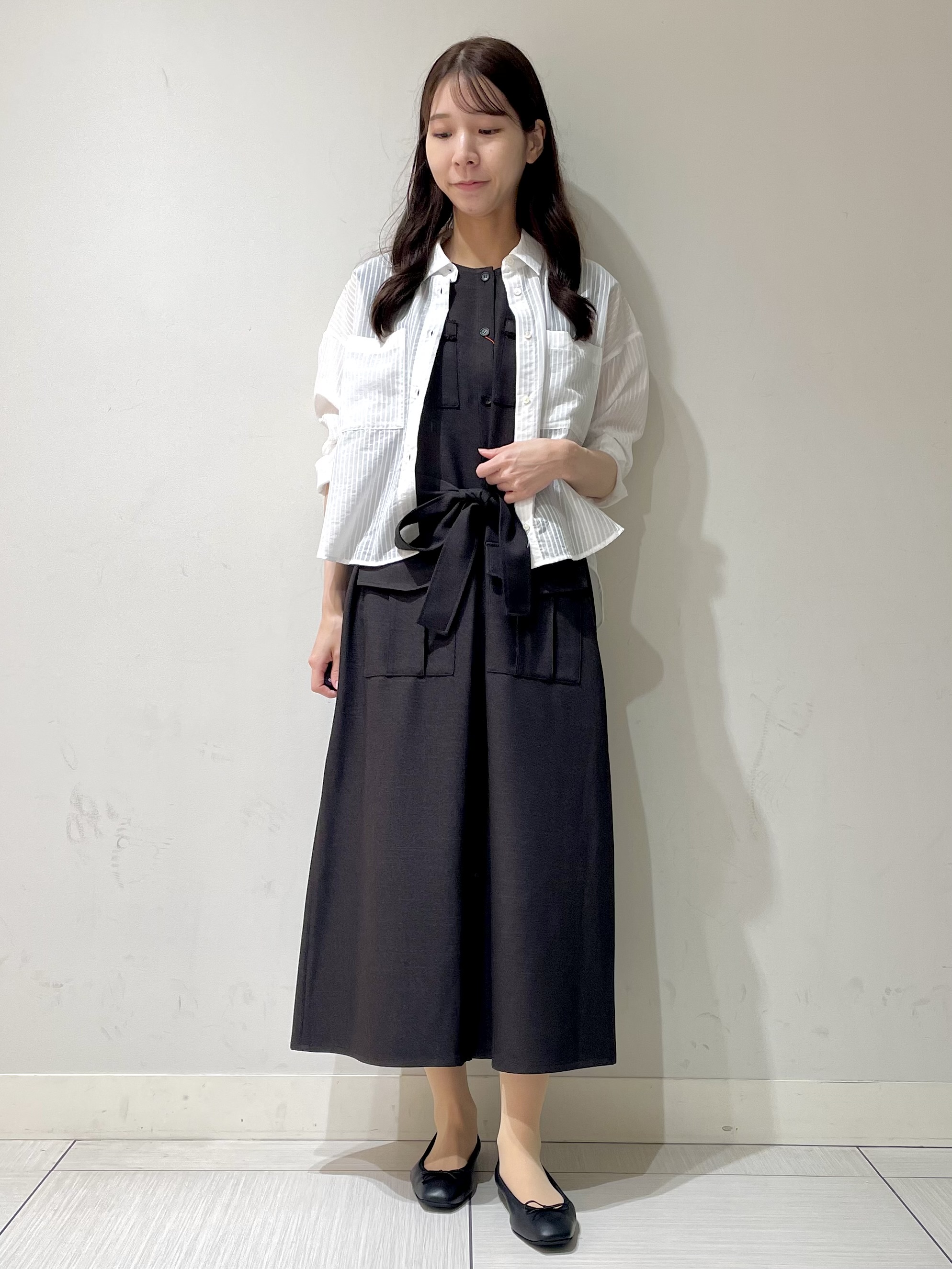 ことさんの「DRESSTERIOR｜◆シアーストライプクロップドシャツ」を使ったコーディネート