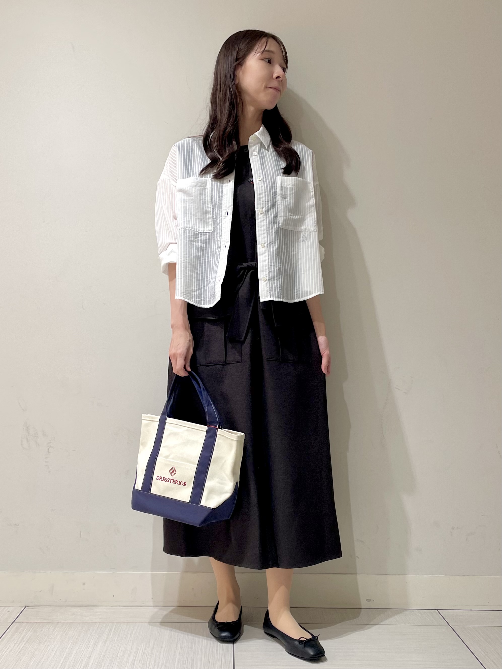 ことさんの「DRESSTERIOR｜◆シアーストライプクロップドシャツ」を使ったコーディネート
