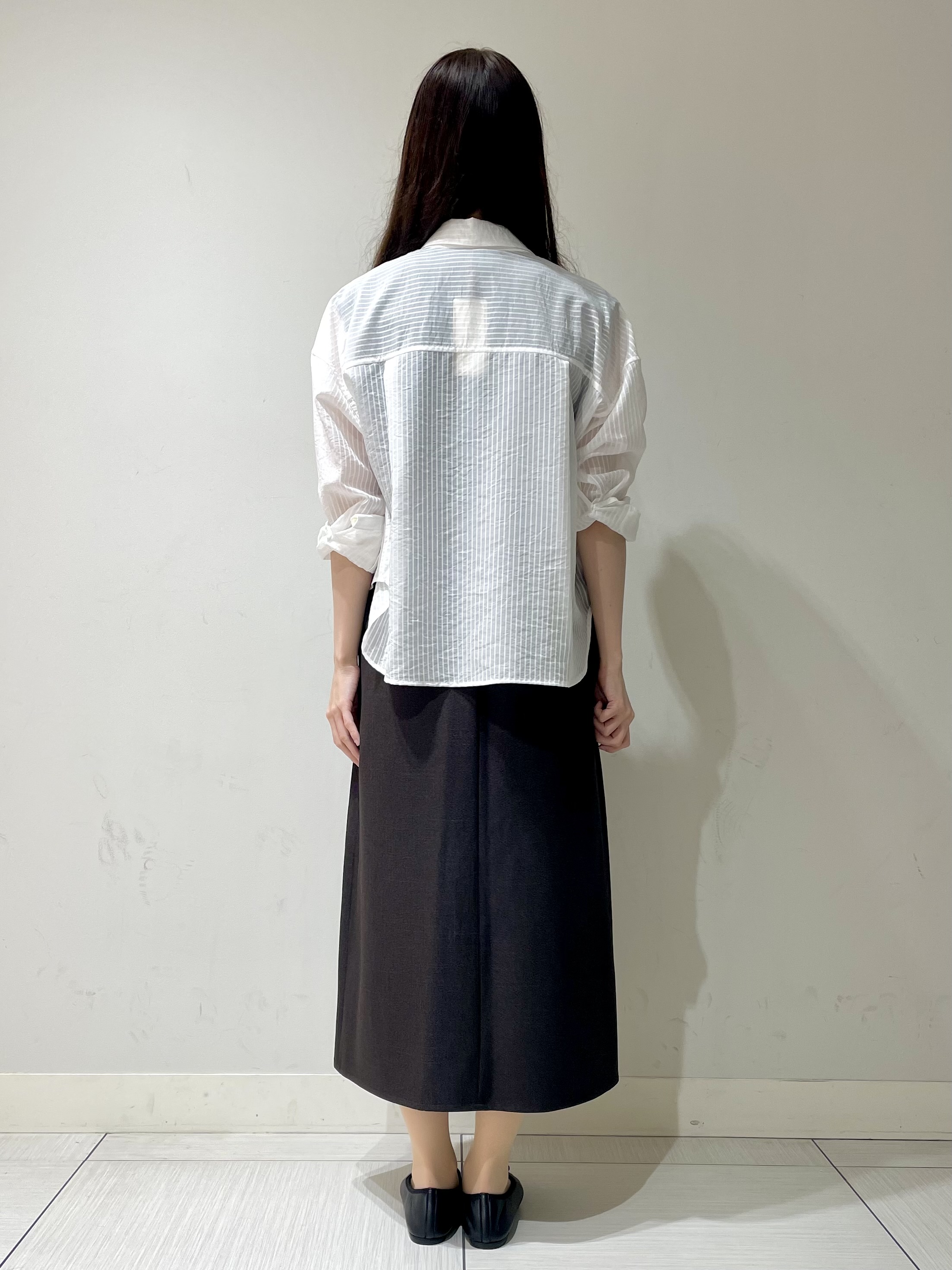 ことさんの「DRESSTERIOR｜◆シアーストライプクロップドシャツ」を使ったコーディネート