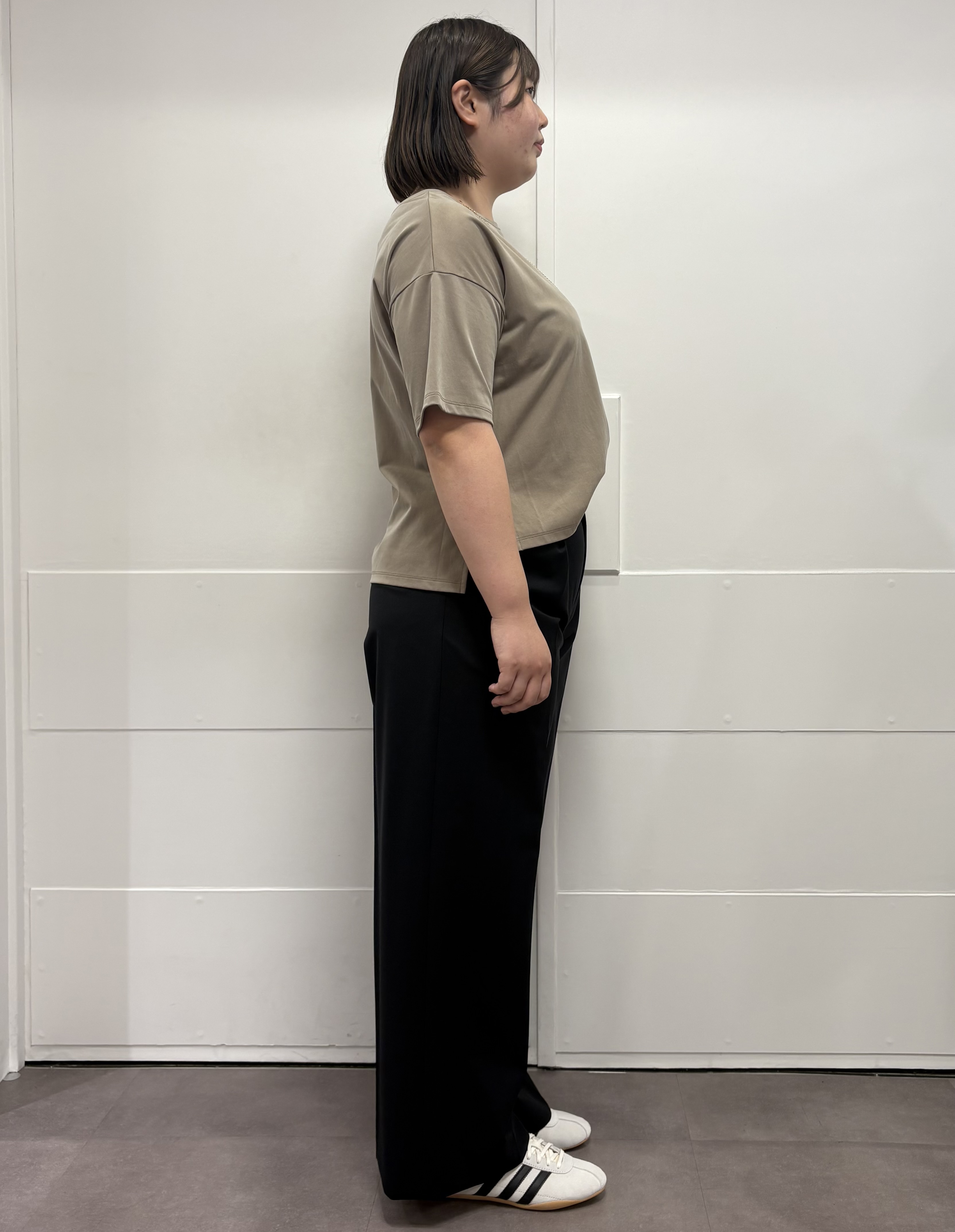 MIさんの「UNTITLED｜【きれいめTシャツ/セットアップ可】ヴィンテージライクプルオーバー」を使ったコーディネート