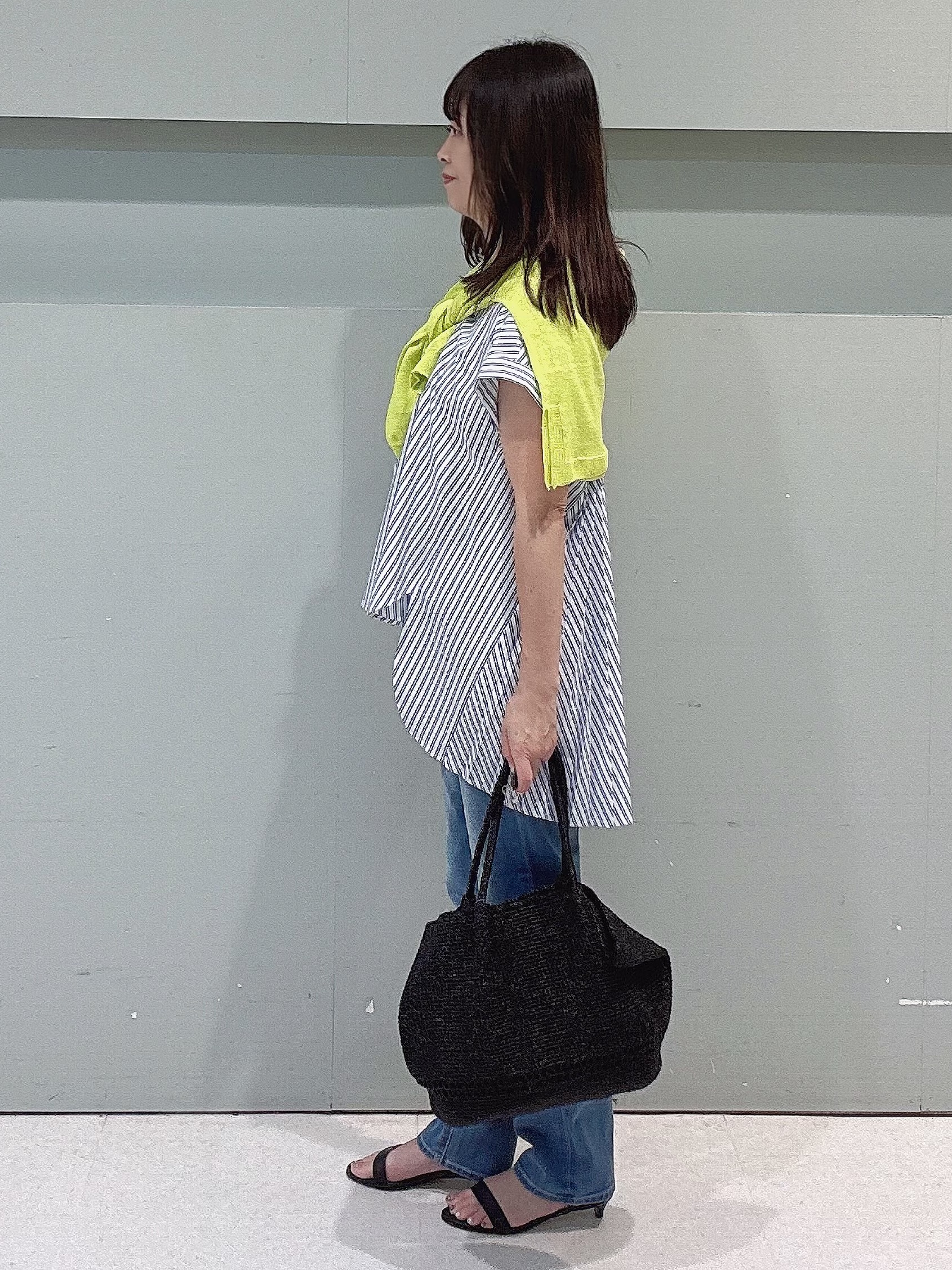 makiさんの「UNTITLED｜【吸水速乾/接触冷感】バックプリーツデザインブラウス」を使ったコーディネート