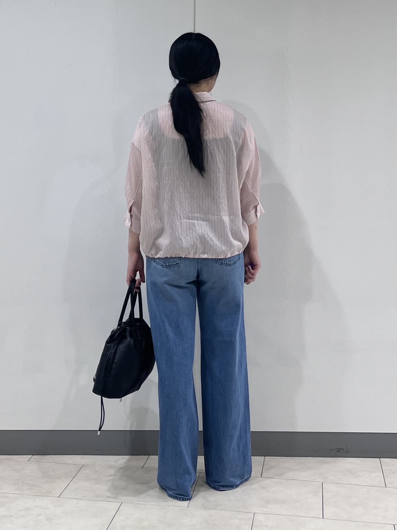 hasuさんの「INDIVI｜【シアー／7分袖】体型カバーゆったりシャツ」を使ったコーディネート