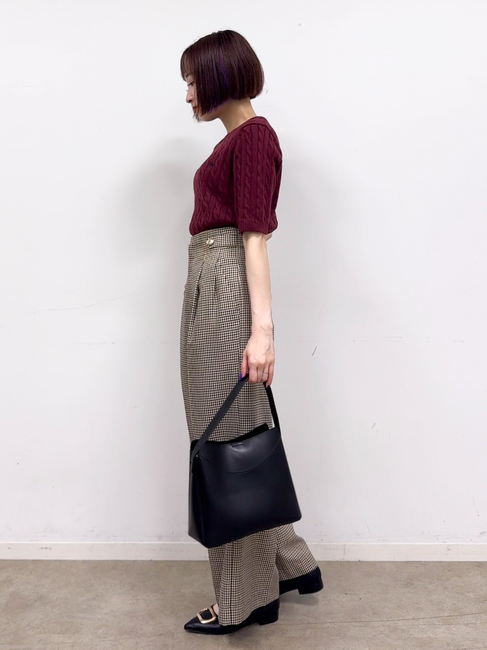 𝐜𝐡𝐢𝐤𝐚さんの「THE SHOP TK｜POLO BCS/ケーブル5分袖ニット」を使ったコーディネート