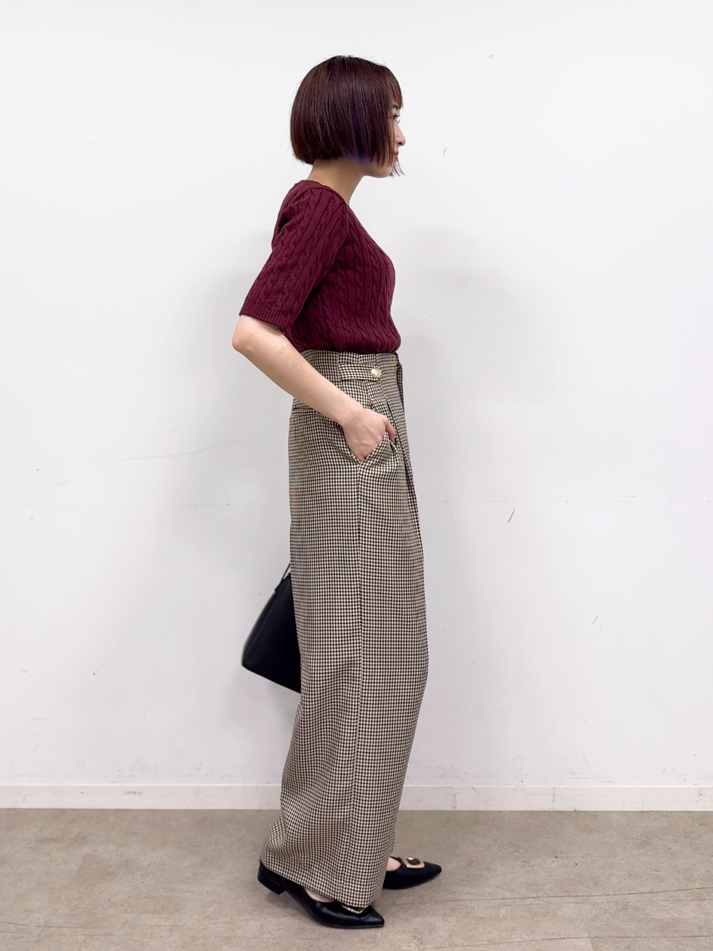 𝐜𝐡𝐢𝐤𝐚さんの「THE SHOP TK｜POLO BCS/ケーブル5分袖ニット」を使ったコーディネート
