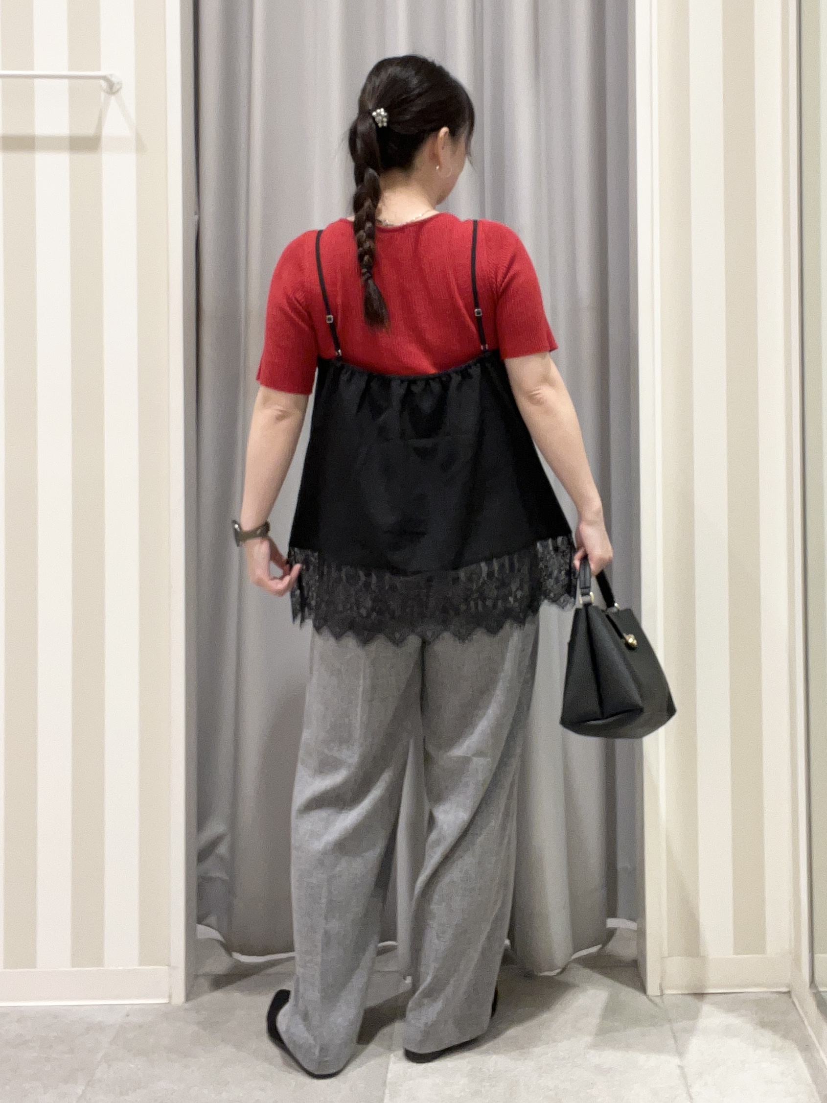 もーりぃさんの「SHOO･LA･RUE｜【洗濯機可/S-LL】体型カバーしながらこなれ見え。レース付きキャミソール」を使ったコーディネート