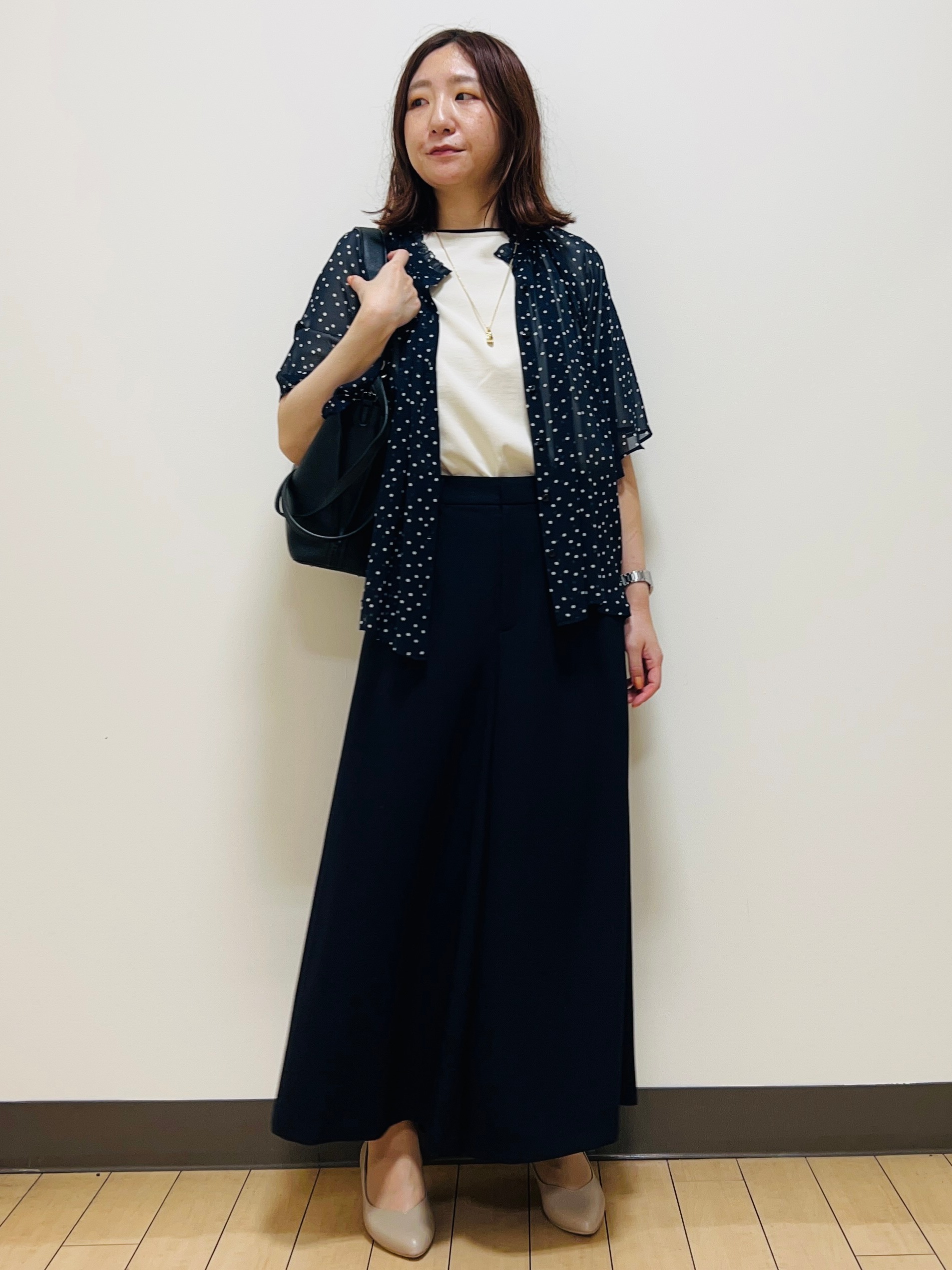 miiiさんの「Reflect｜【セットアップ／手洗い可】ドット柄シアーブラウス」を使ったコーディネート