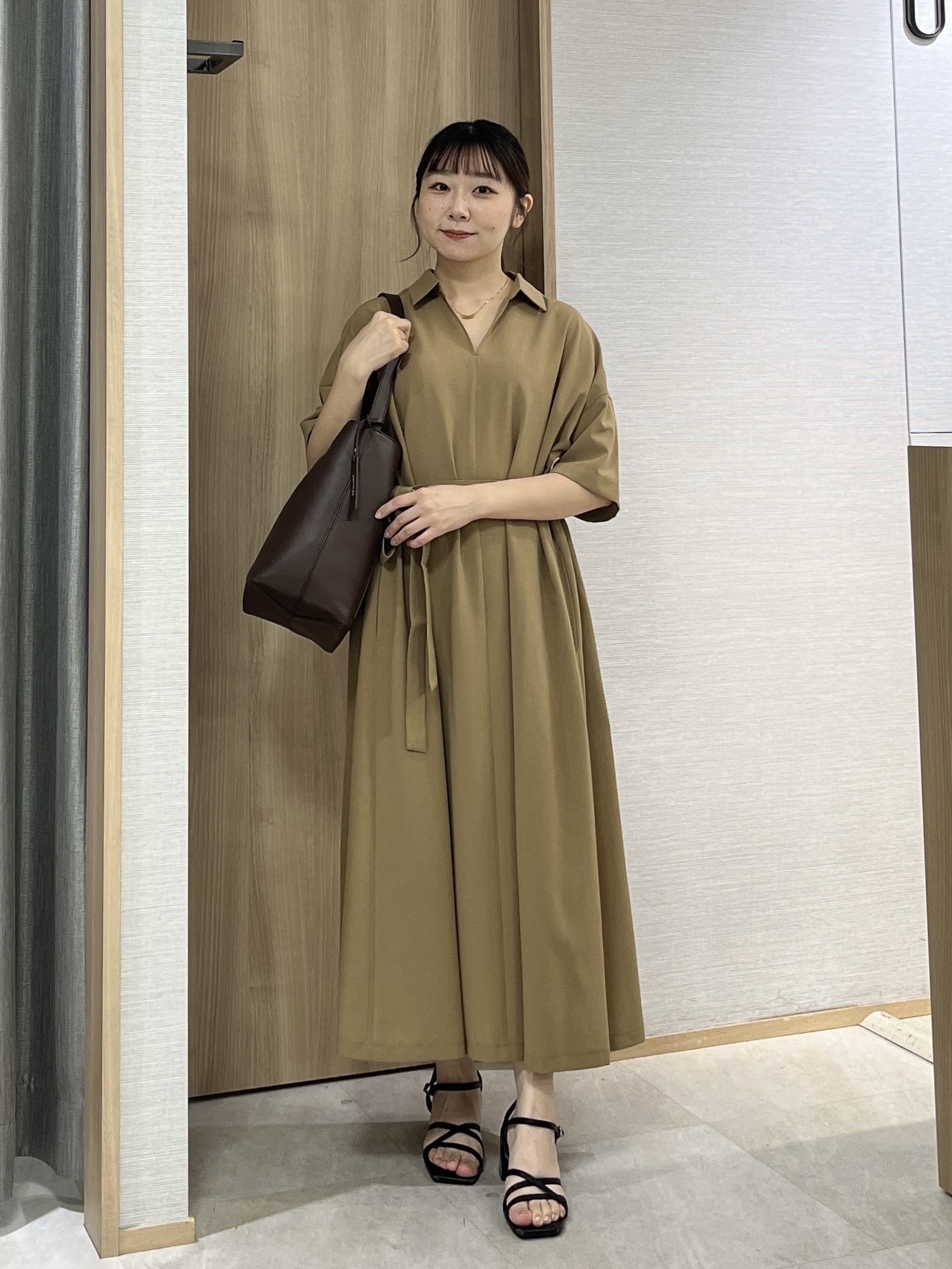 KAHOさんの「UNTITLED｜【初秋も活躍/UVカット/接触冷感】エアリークールワンピース」を使ったコーディネート