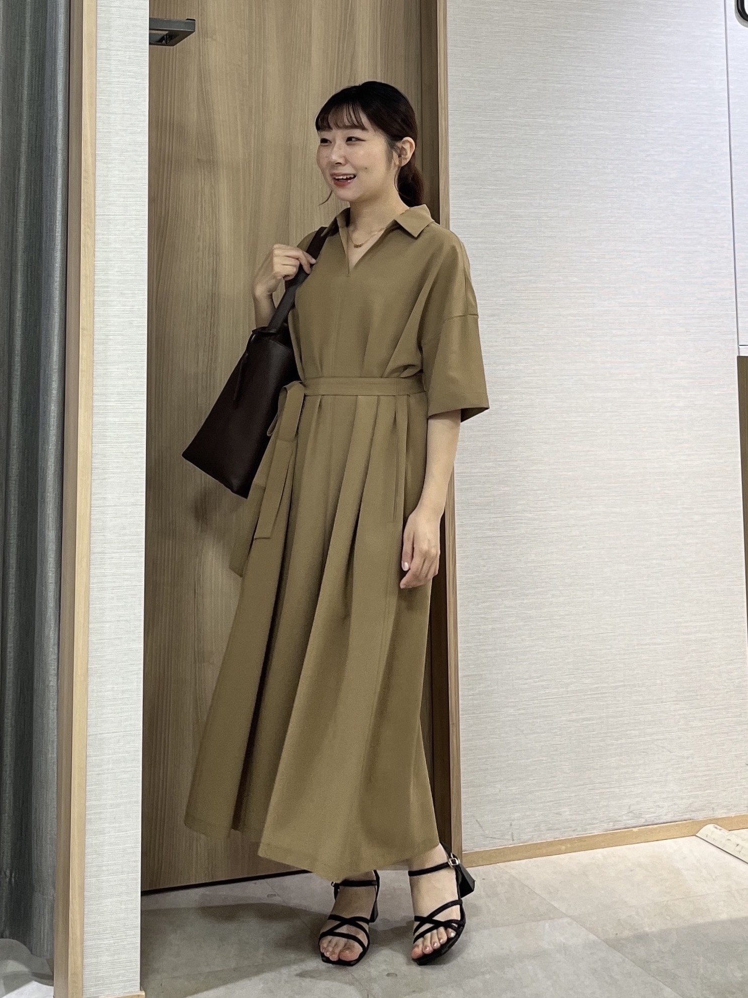 KAHOさんの「UNTITLED｜【初秋も活躍/UVカット/接触冷感】エアリークールワンピース」を使ったコーディネート