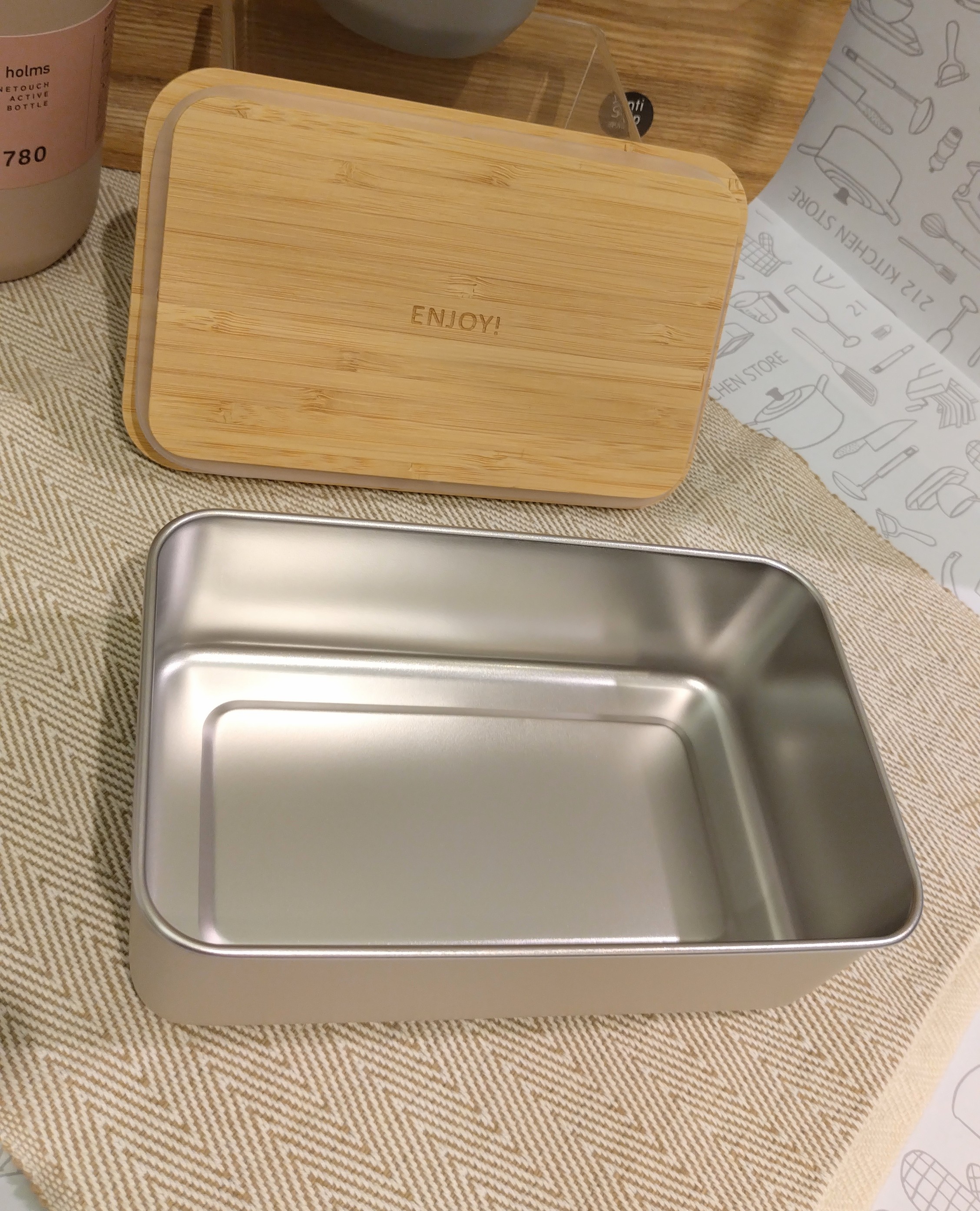 PANタナカさんの「212 KITCHEN STORE｜ステンレス ランチボックス レクタングル GY ＜ののじ＞」を使ったコーディネート