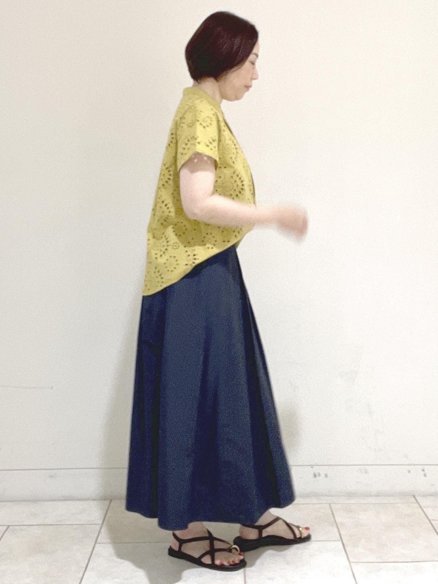 フミさんの「Reflect｜【通勤◎】カットワーク刺繍レース シャツブラウス」を使ったコーディネート