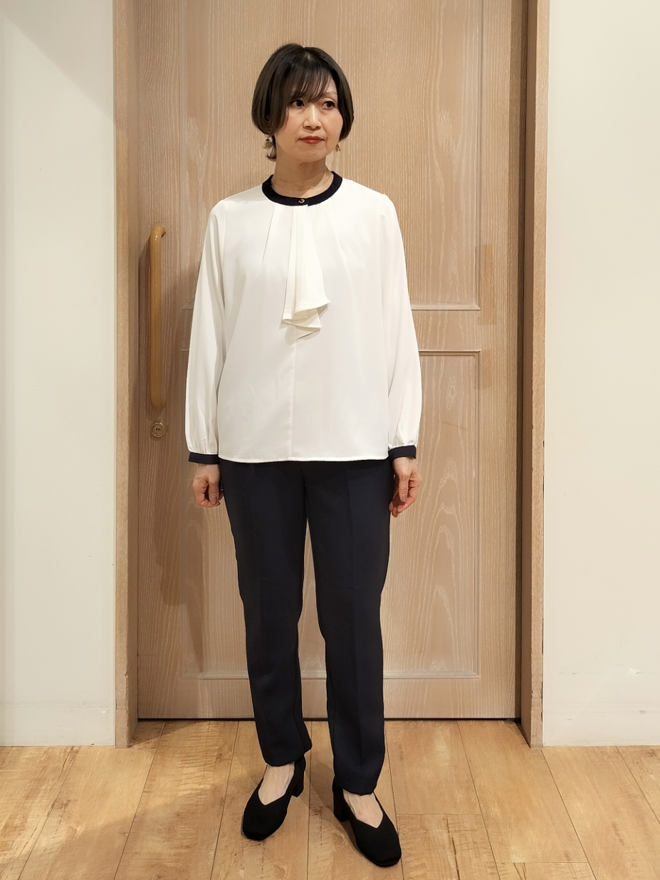 YUKIさんの「SHOO･LA･RUE｜【セットアップ可/通勤/洗濯機可/SS-LL】女性らしく決まる カラーレスジャケット」を使ったコーディネート