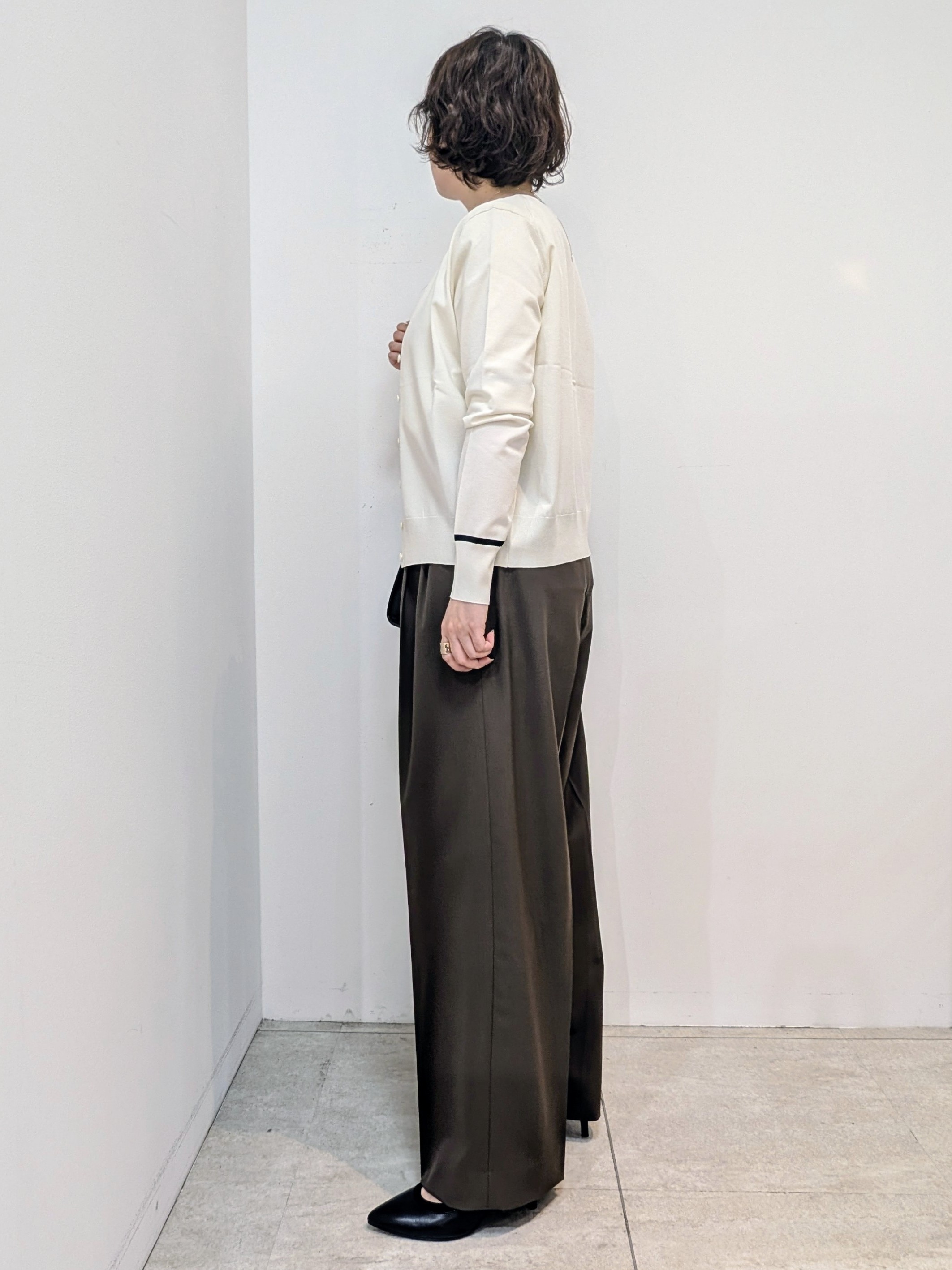 いこさんの「UNTITLED｜【アンサンブル可能/秋羽織り】コンパクトニットカーディガン」を使ったコーディネート