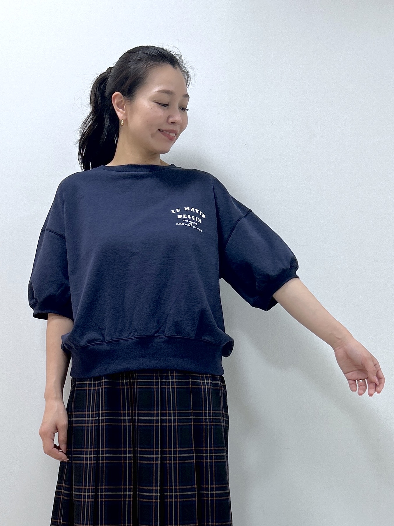 Kaiさんの「Dessin｜ハーフスリーブロゴプルオーバー」を使ったコーディネート