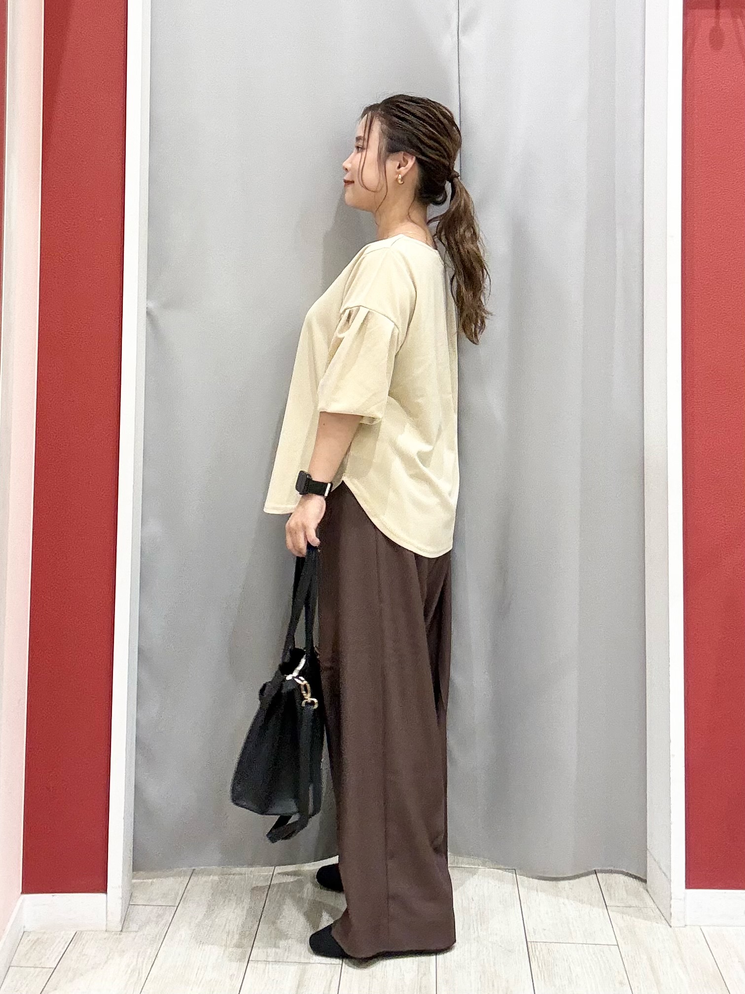 shioさんの「SHOO･LA･RUE｜【着丈選べる/2点セット】ネックレス付き やわらか8分袖ブラウス」を使ったコーディネート