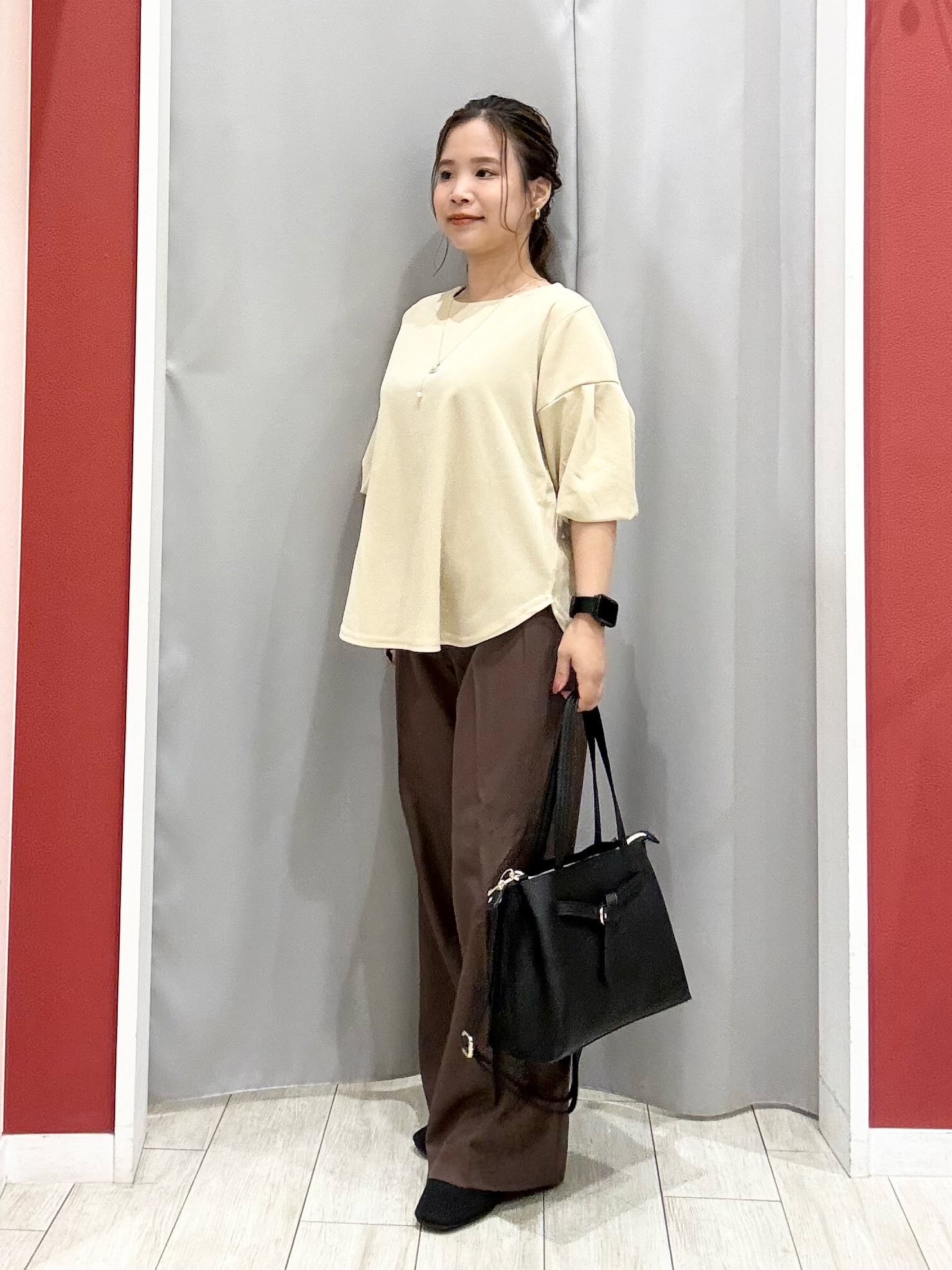 shioさんの「SHOO･LA･RUE｜【着丈選べる/2点セット】ネックレス付き やわらか8分袖ブラウス」を使ったコーディネート