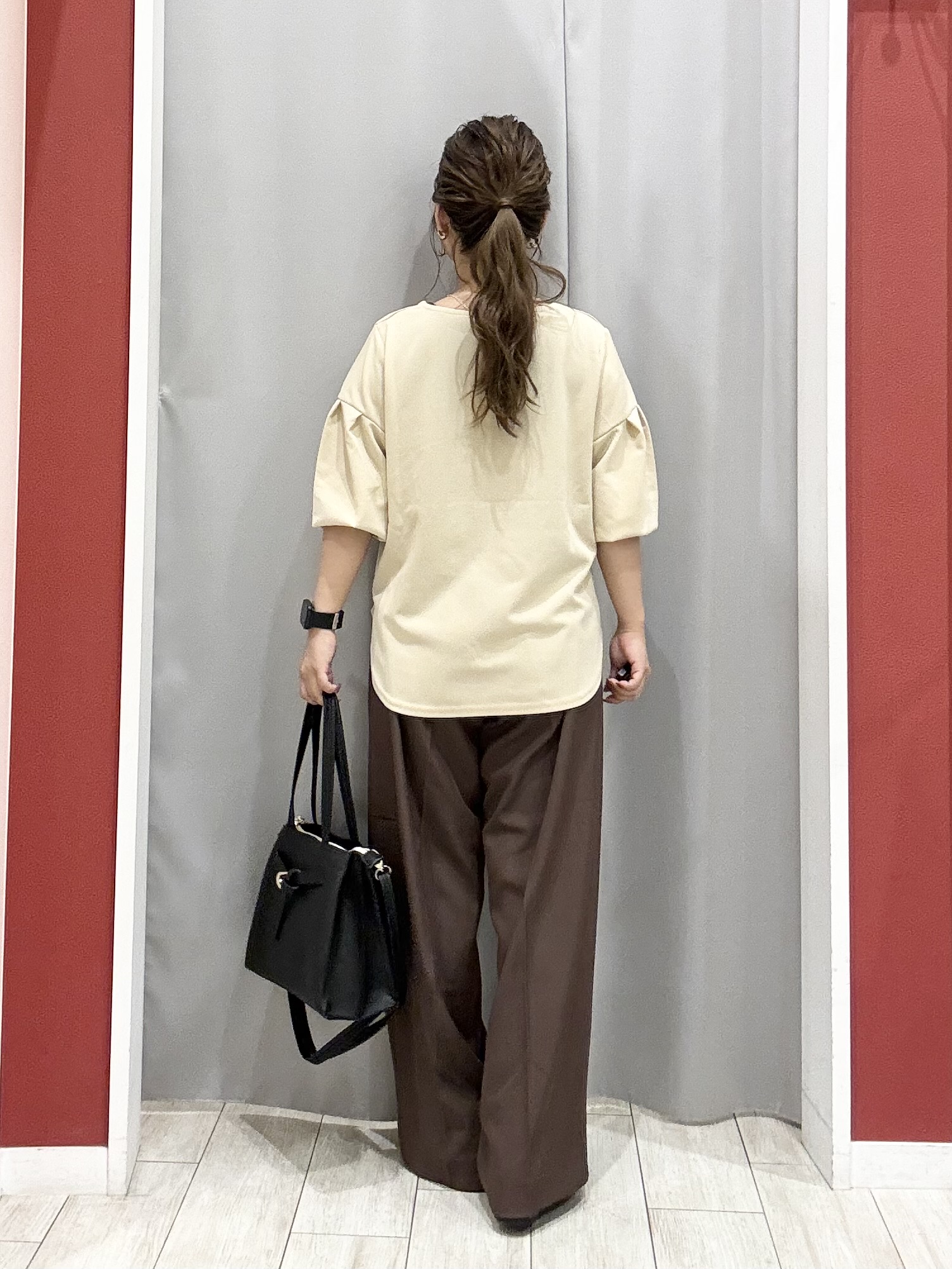 shioさんの「SHOO･LA･RUE｜【着丈選べる/2点セット】ネックレス付き やわらか8分袖ブラウス」を使ったコーディネート