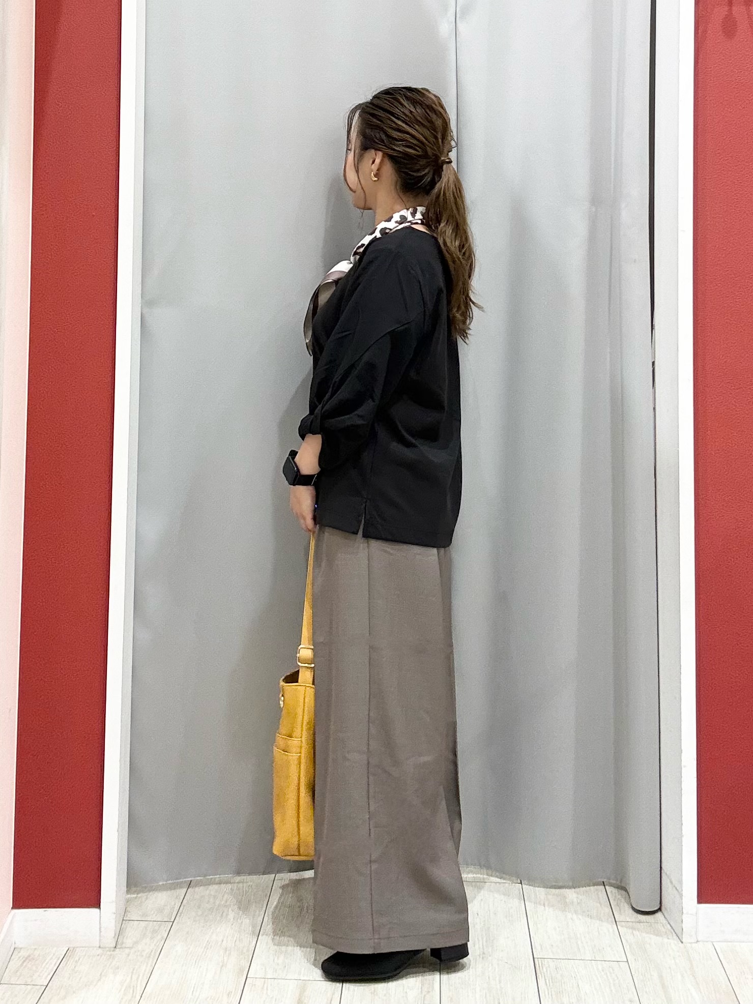 shioさんの「SHOO･LA･RUE｜【S-LL/洗濯機可/二の腕カバー】楽に上品見え ツイストスリーブトップス」を使ったコーディネート