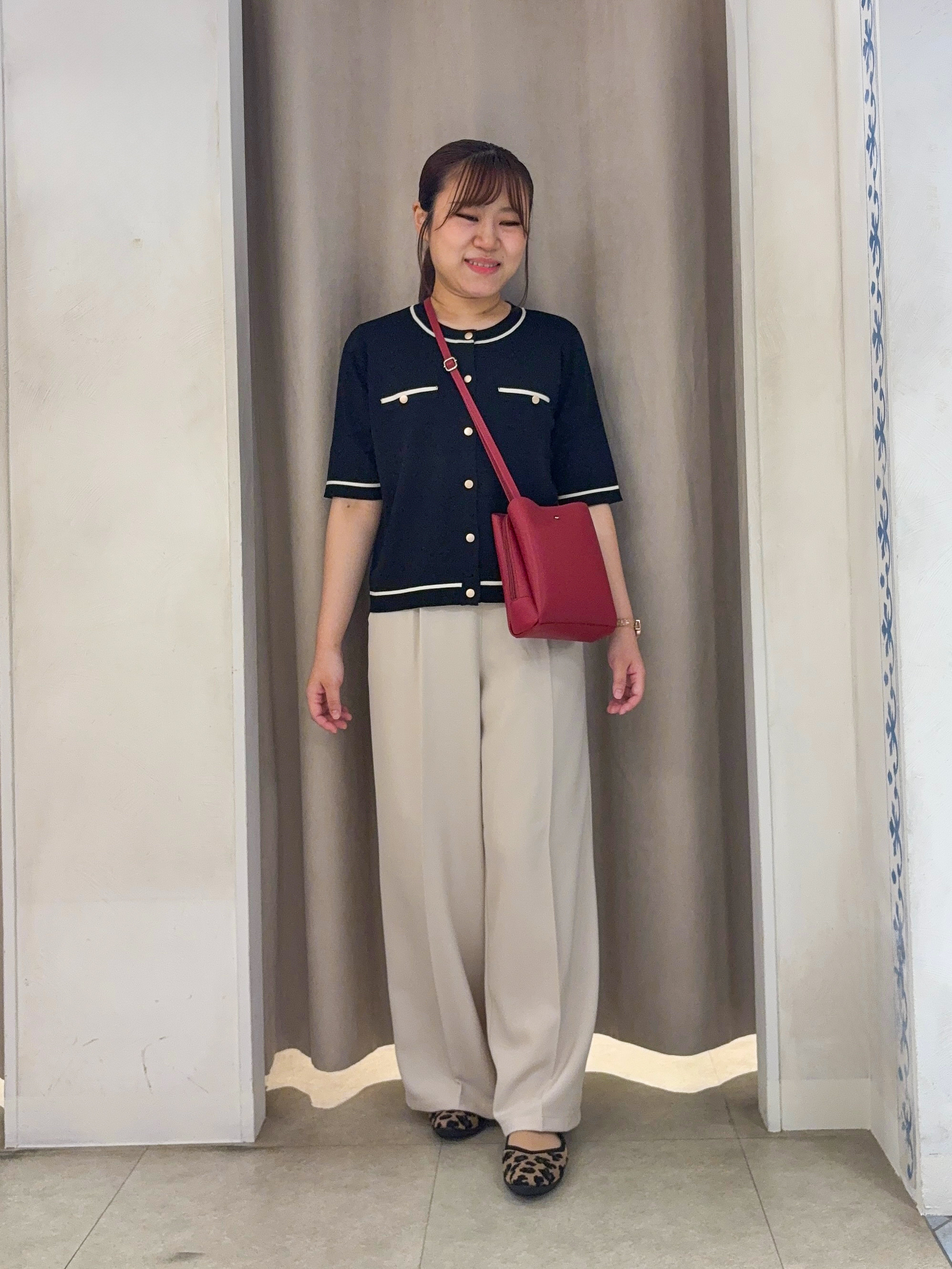 SO(R)Aさんの「SHOO･LA･RUE｜【ひんやり/UV/S-LL/洗濯機可】毛玉になりにくい 配色5分袖カーディガン」を使ったコーディネート