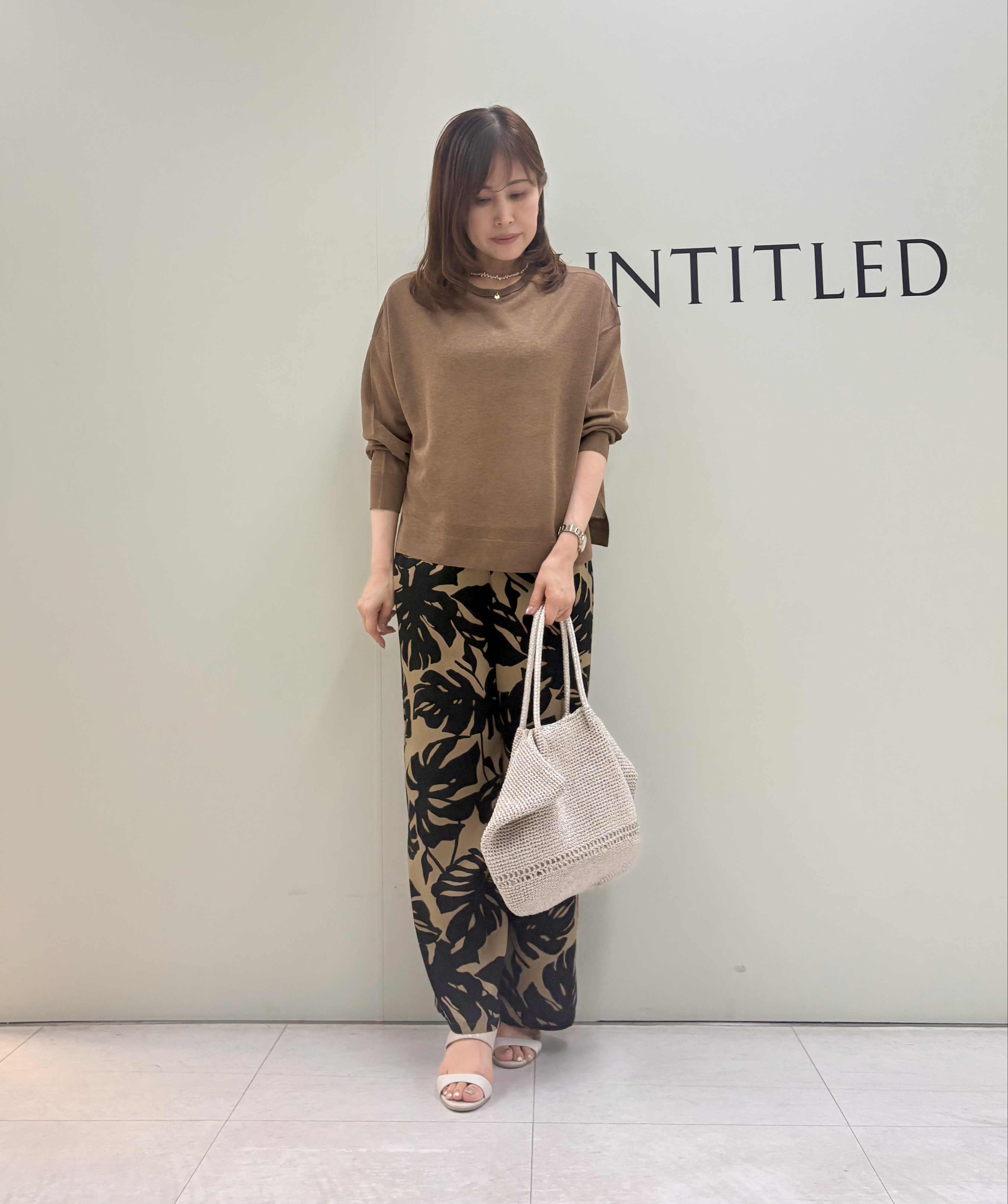 Sakaiさんの「UNTITLED｜【アンサンブル可/秋羽織り/シアー】前後2WAYカーディガン」を使ったコーディネート
