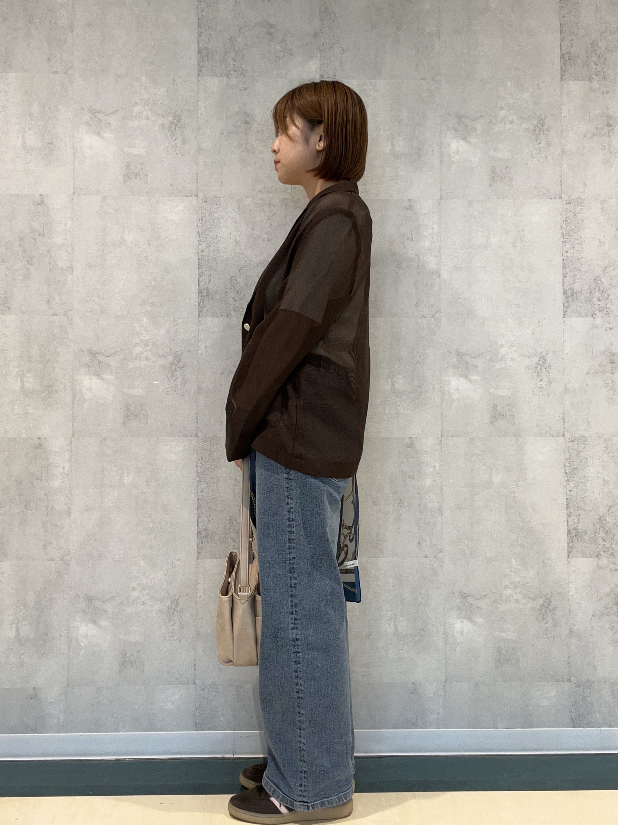 柳川　真帆さんの「SHOO･LA･RUE｜【通気性〇/セットアップ可/S-LL/洗濯機可】紫外線対策にも メッシュテーラードジャケット」を使ったコーディネート
