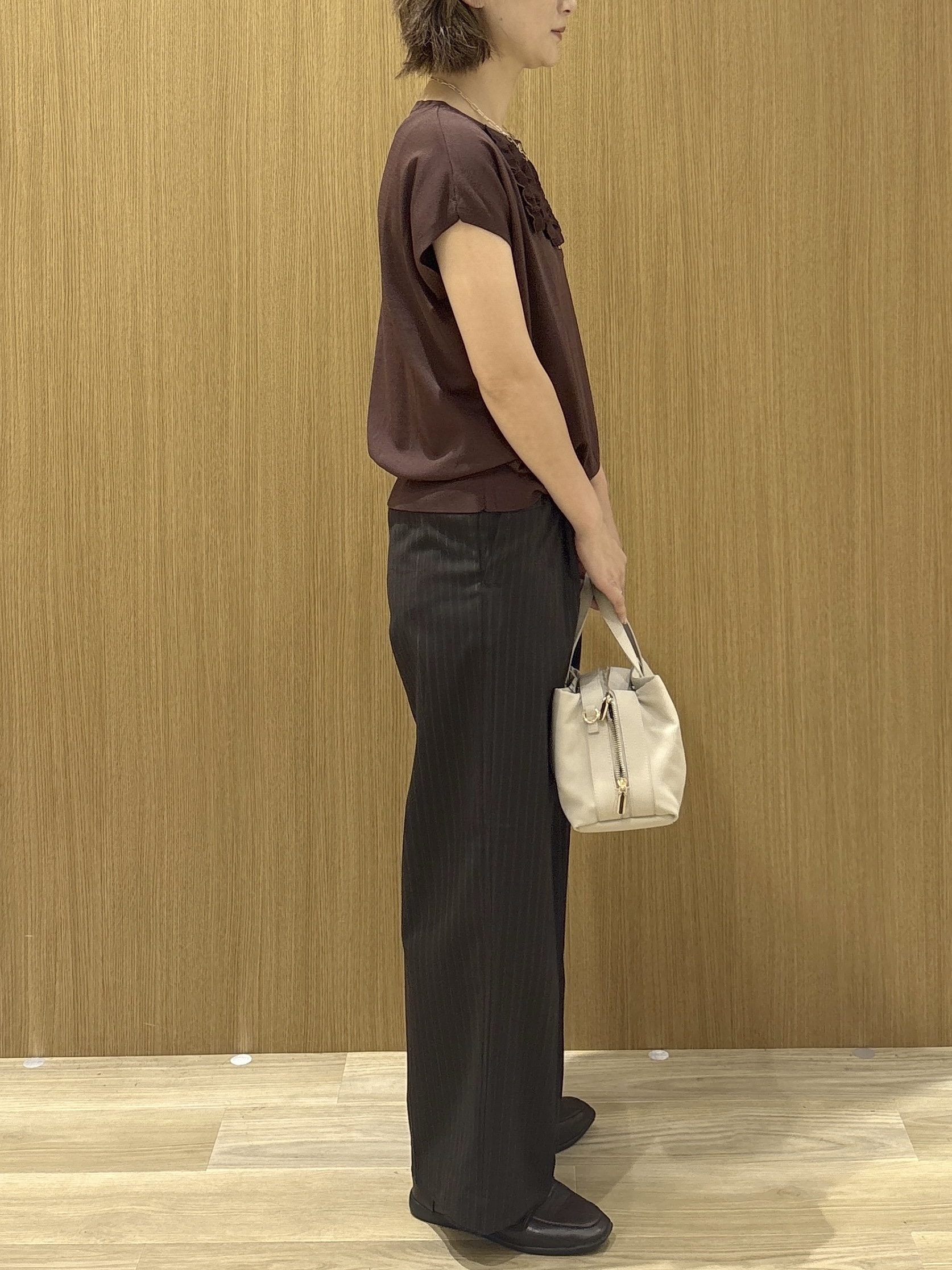 たけねぇさんの「OPAQUE.CLIP｜【接触冷感／UV】フリルフレンチスリーブニット《洗濯機OK》」を使ったコーディネート