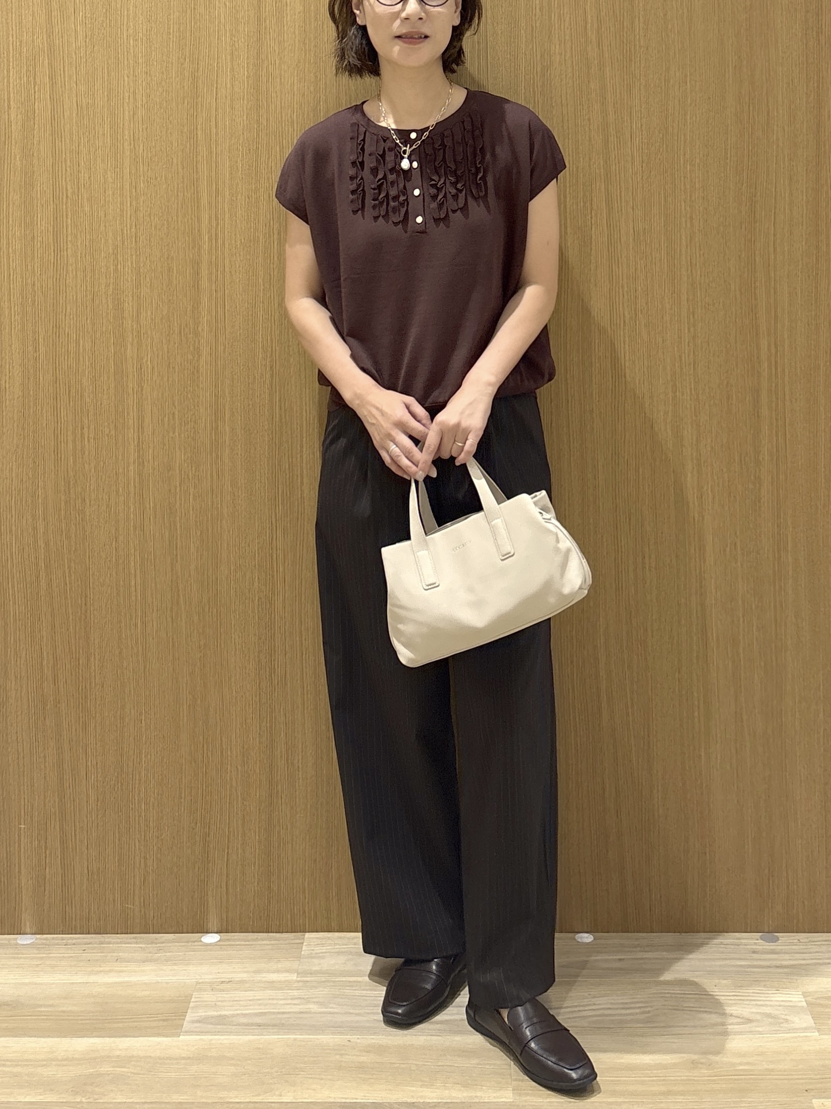 たけねぇさんの「OPAQUE.CLIP｜【接触冷感／UV】フリルフレンチスリーブニット《洗濯機OK》」を使ったコーディネート