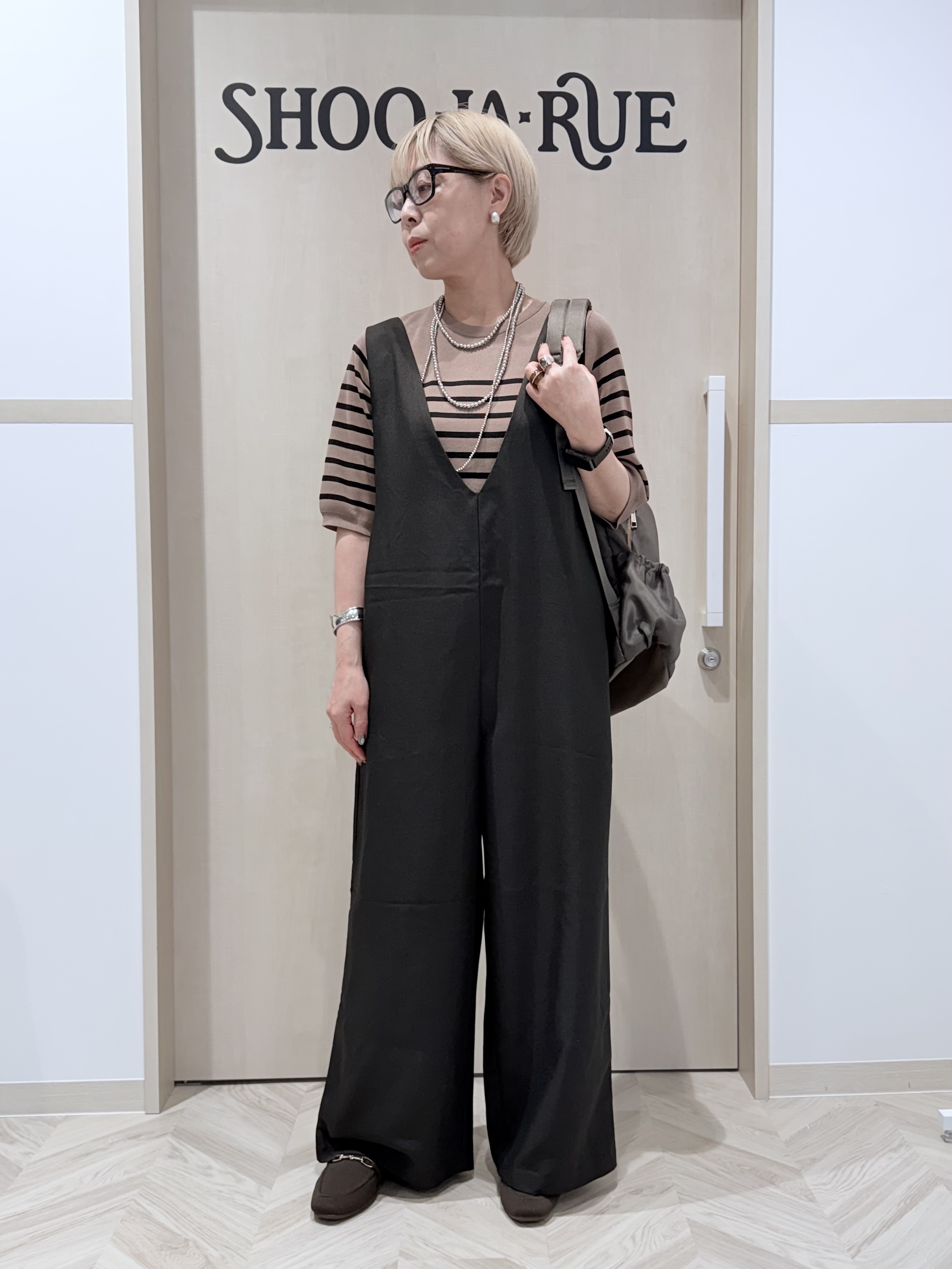 chieさんの「SHOO･LA･RUE｜【ガンガン洗える/ひんやり/UV/毛玉になりにくい】二の腕見せない 5分袖ニット」を使ったコーディネート