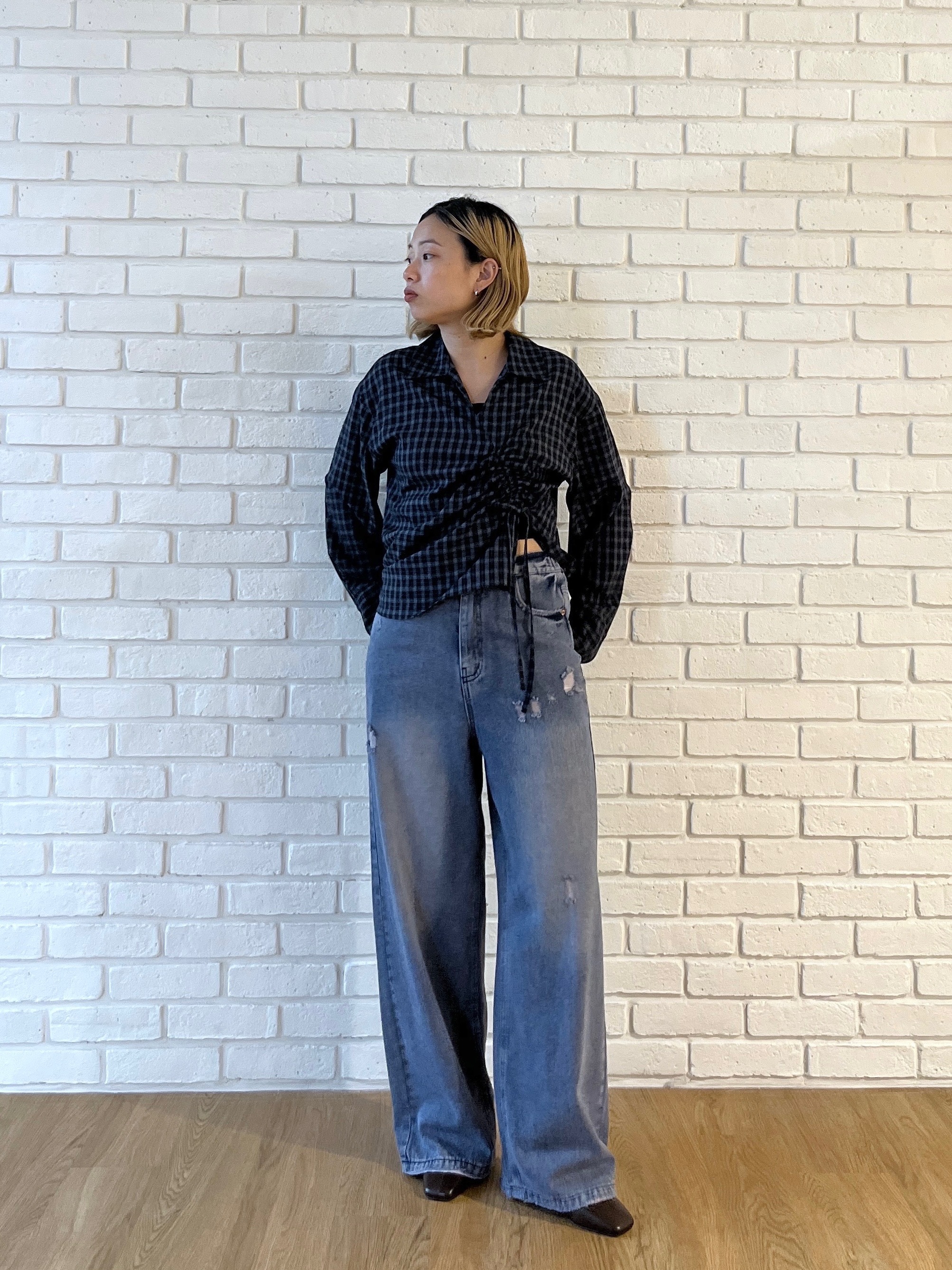 Harukaさんの「INDIVI｜バイアスシャーリングチェックシャツ【LIVE紹介／上枝みどりさん着用】」を使ったコーディネート