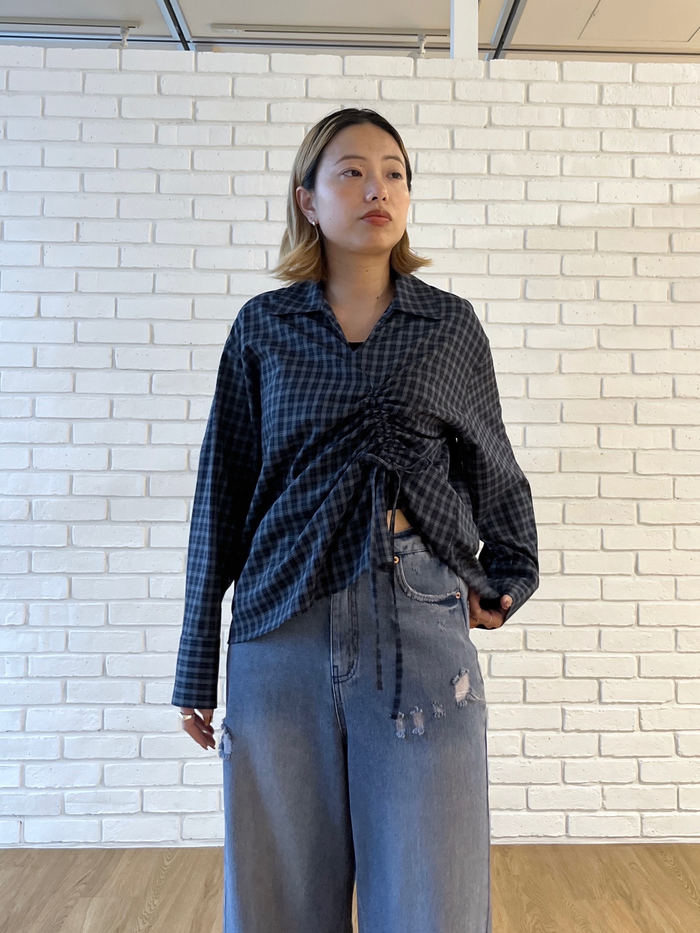 Harukaさんの「INDIVI｜バイアスシャーリングチェックシャツ【LIVE紹介／上枝みどりさん着用】」を使ったコーディネート