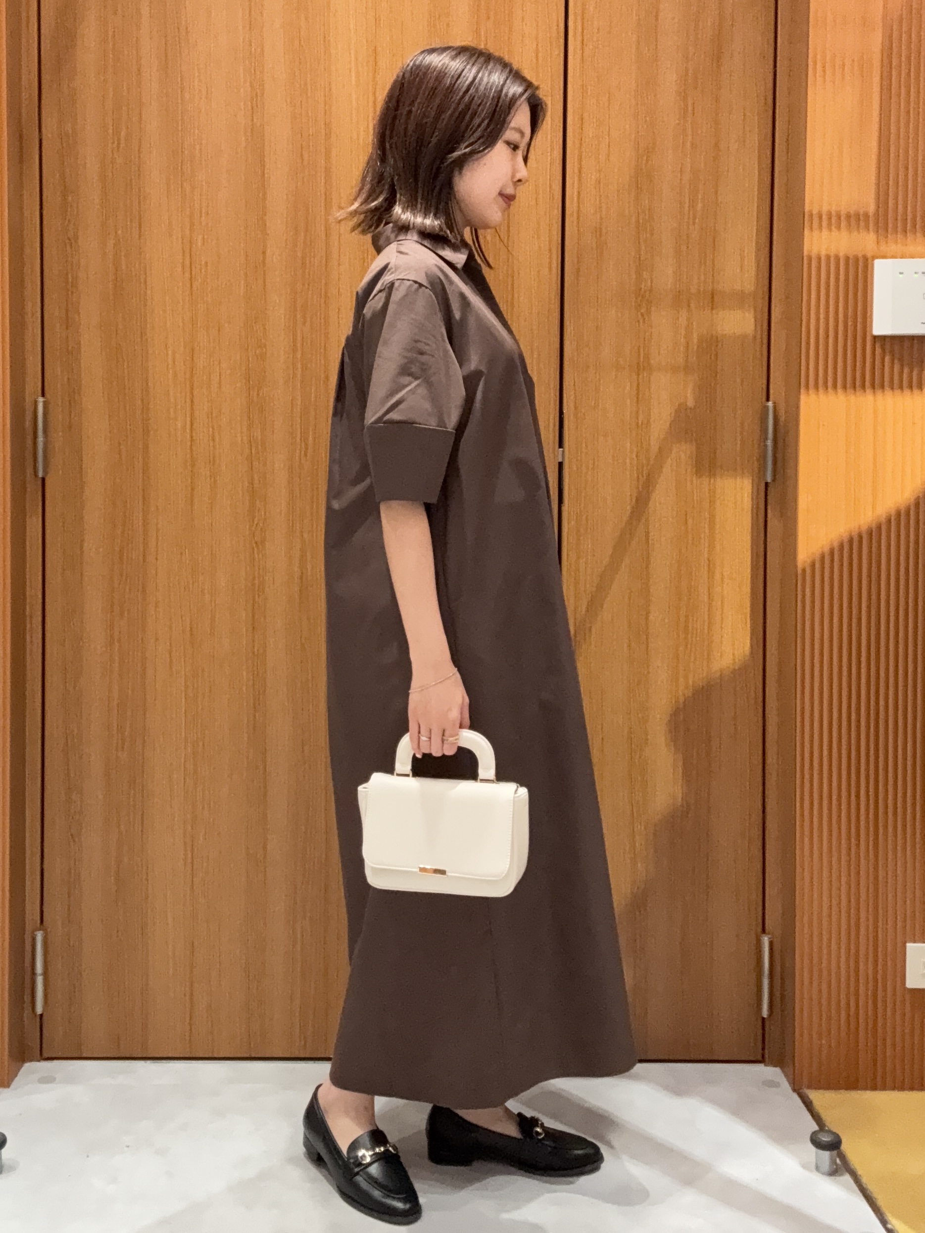 あかりさんの「index｜スキッパーシャツワンピース【洗濯機OK】」を使ったコーディネート