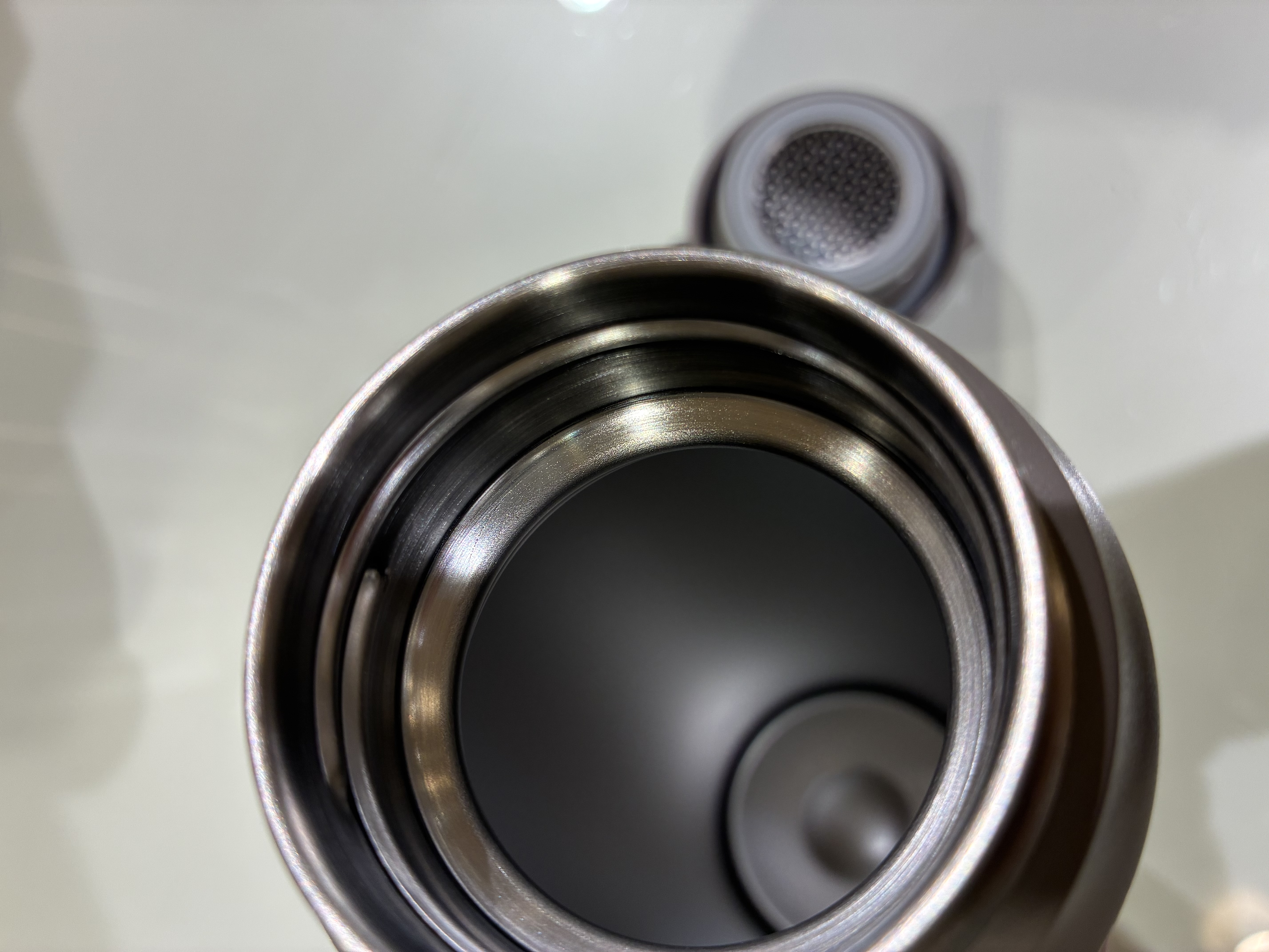 Shimanekoさんの「212 KITCHEN STORE｜holms ホルムス ワンタッチボトル 450 GY」を使ったコーディネート