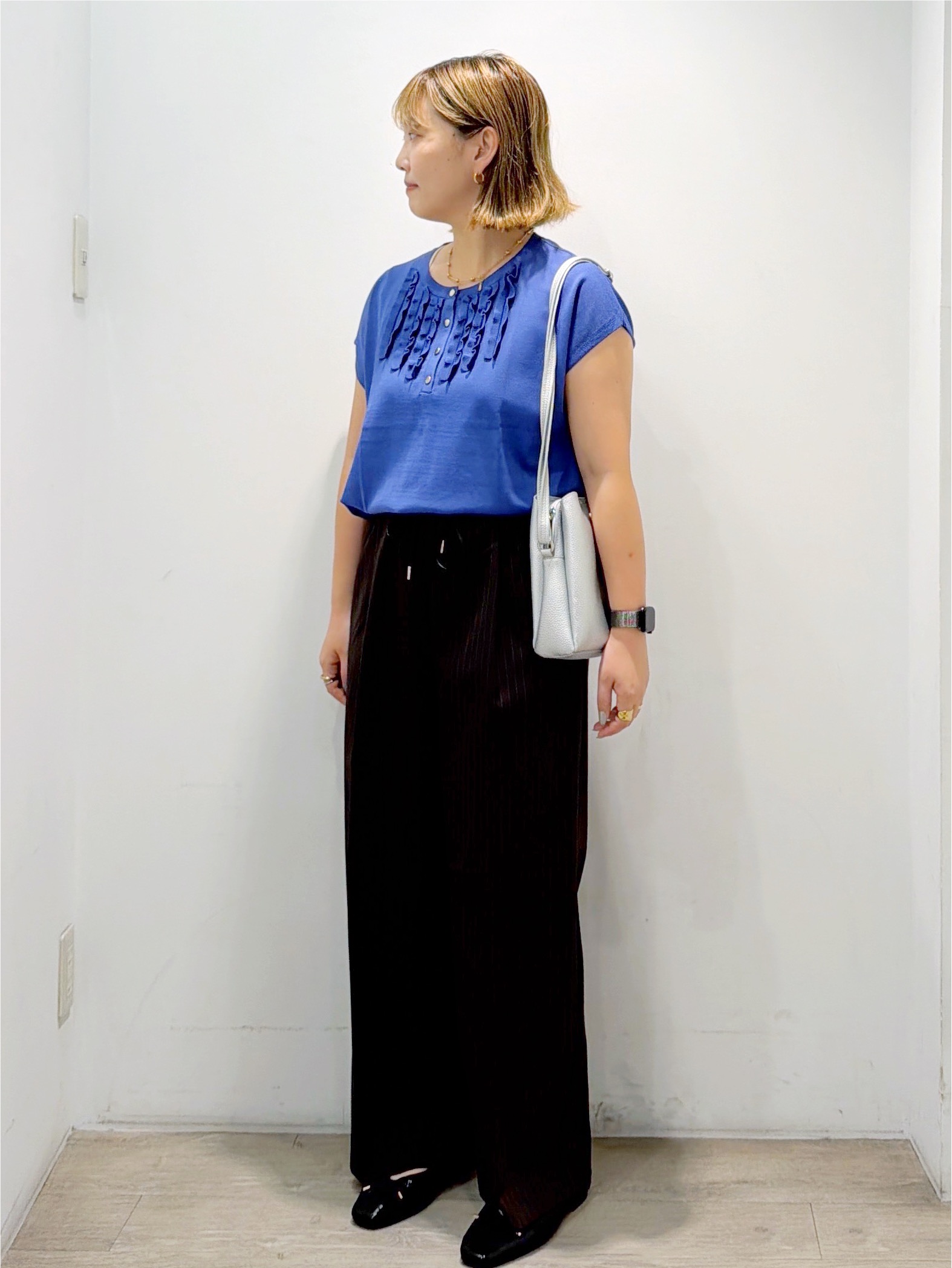sumicaさんの「OPAQUE.CLIP｜【接触冷感／UV】フリルフレンチスリーブニット《洗濯機OK》」を使ったコーディネート