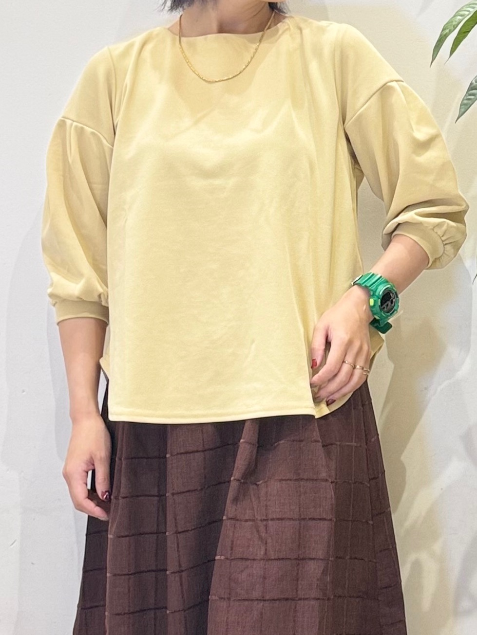 misakiさんの「SHOO･LA･RUE｜【着丈選べる/2点セット/S-LL/洗濯機可】ネックレス付き 着心地さらり7分袖ブラウス」を使ったコーディネート