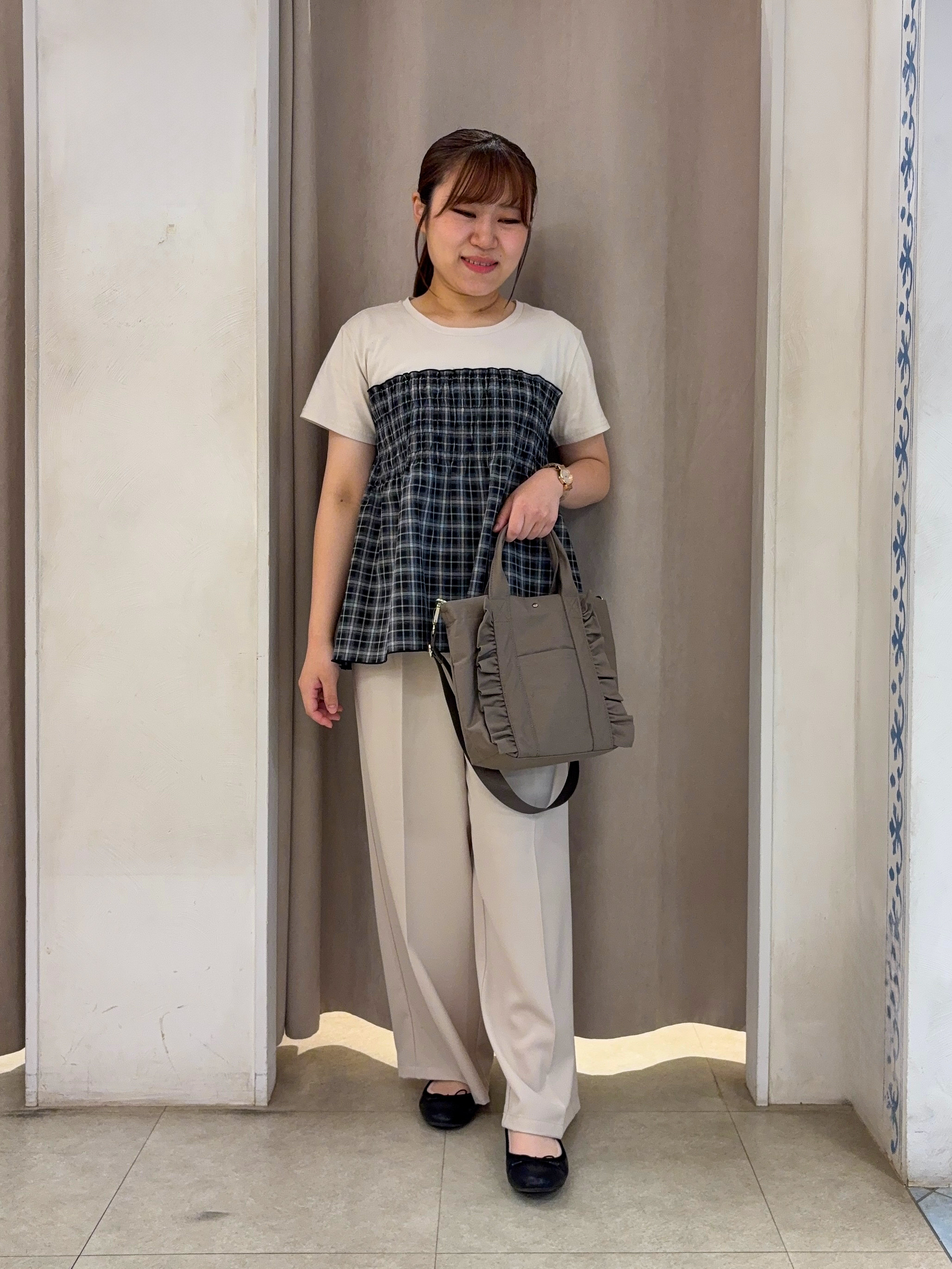 SO(R)Aさんの「SHOO･LA･RUE｜【UV/S-LL/洗濯機可】毛玉になりにくい 配色5分袖カーディガン」を使ったコーディネート