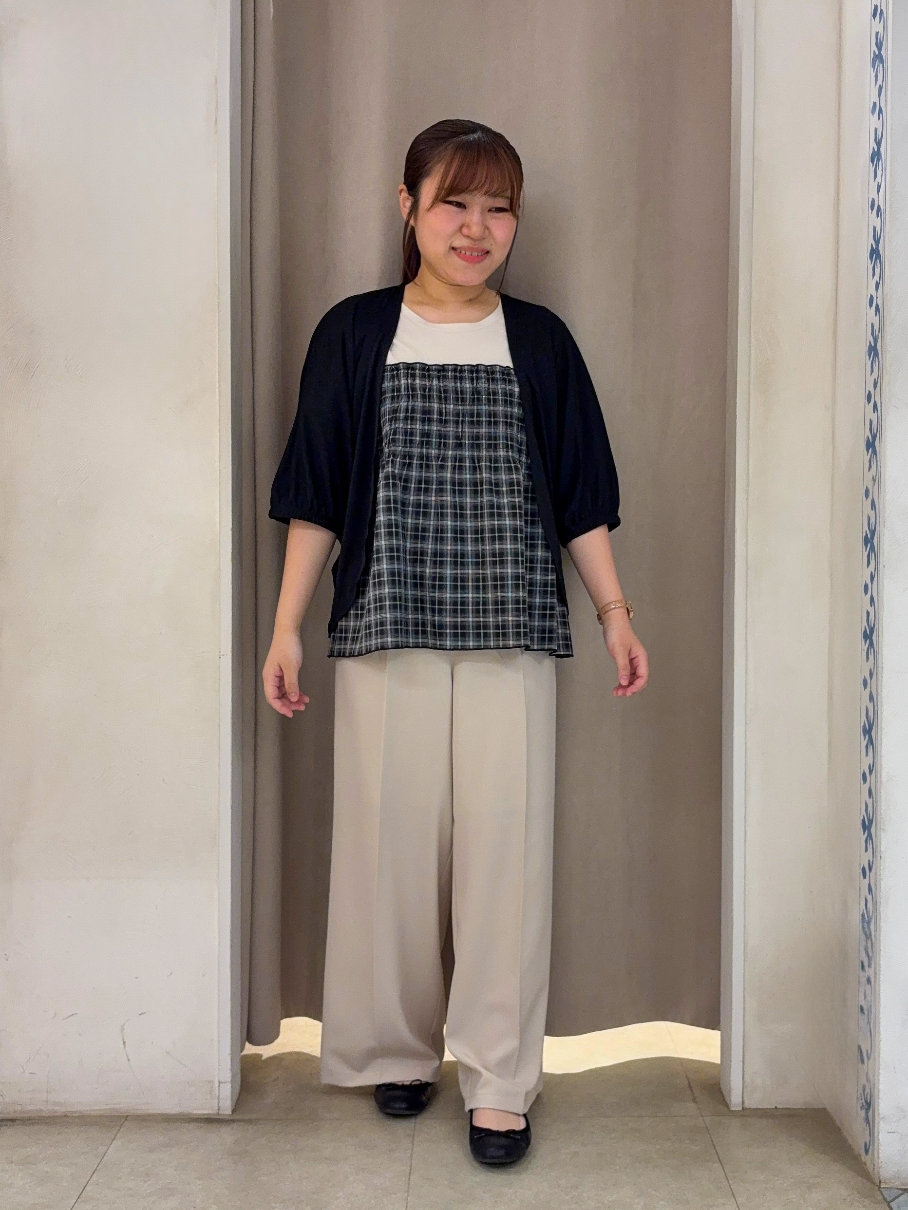 SO(R)Aさんの「SHOO･LA･RUE｜【UV/S-LL/洗濯機可】毛玉になりにくい 配色5分袖カーディガン」を使ったコーディネート