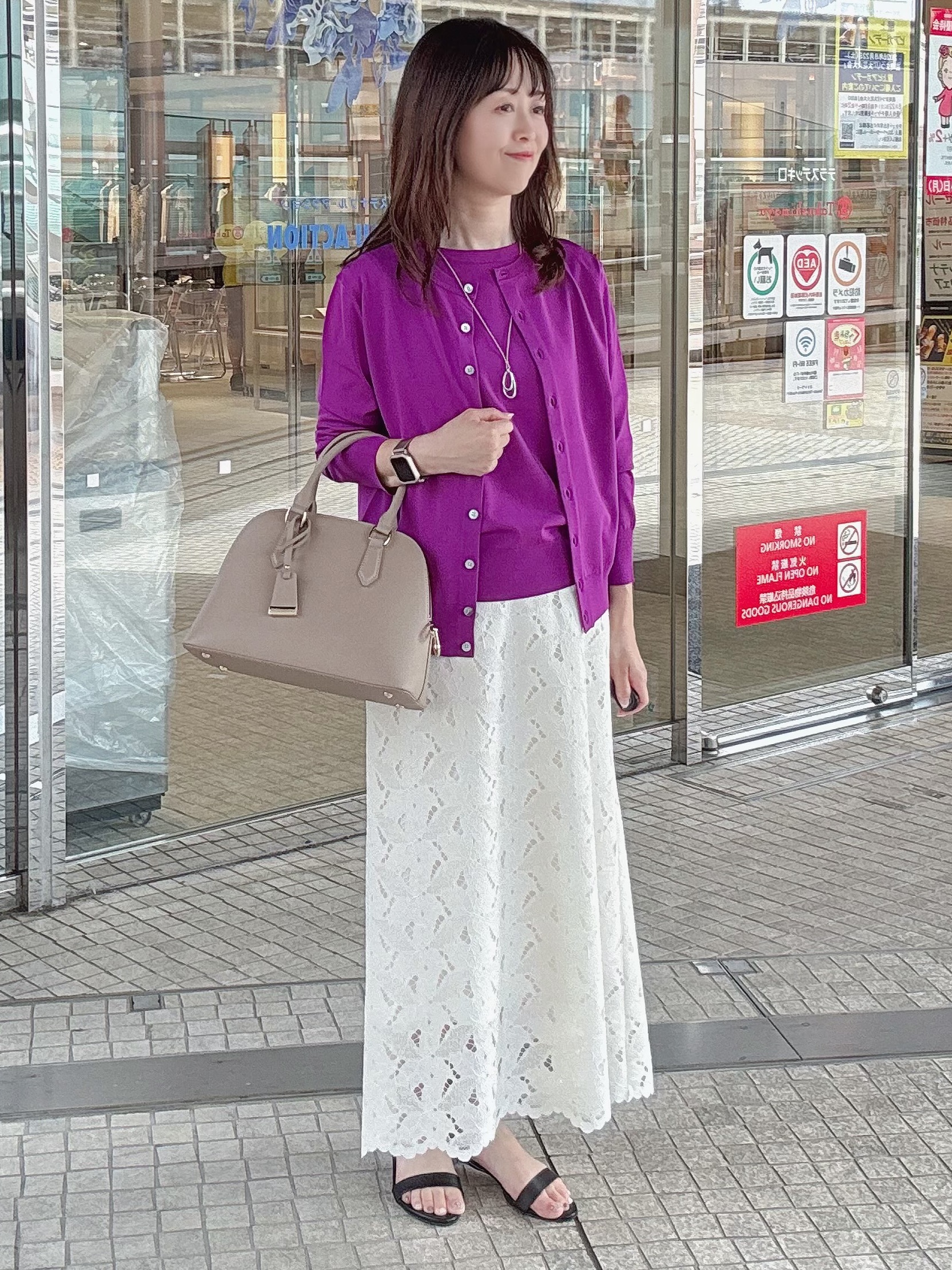 makiさんの「UNTITLED｜【アンサンブル可能/秋羽織り】コンパクトニットカーディガン」を使ったコーディネート