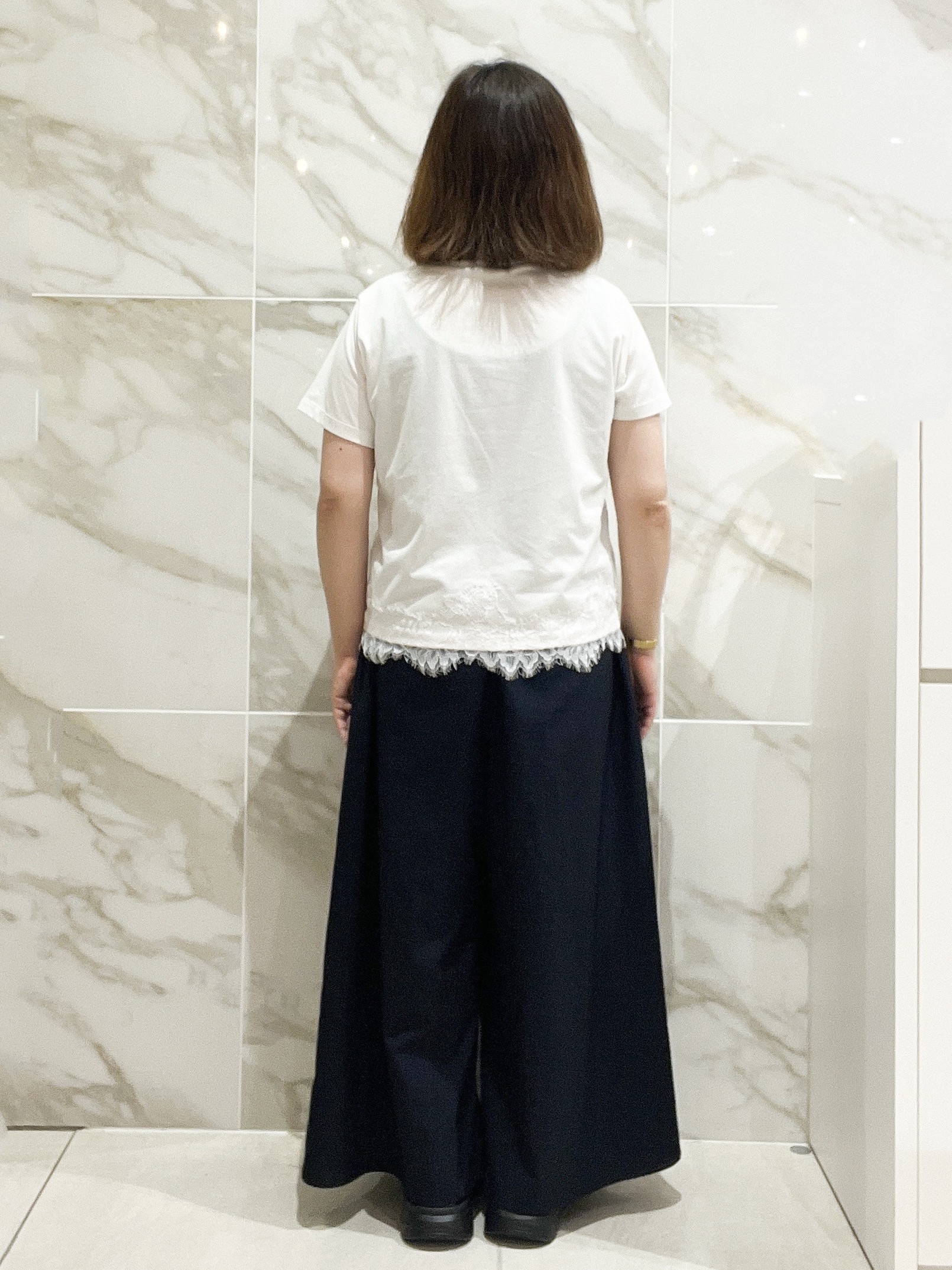 ayuさんの「index｜【接触冷感／UVケア】裾レースロゴTシャツ《洗濯機OK／S-3L》」を使ったコーディネート