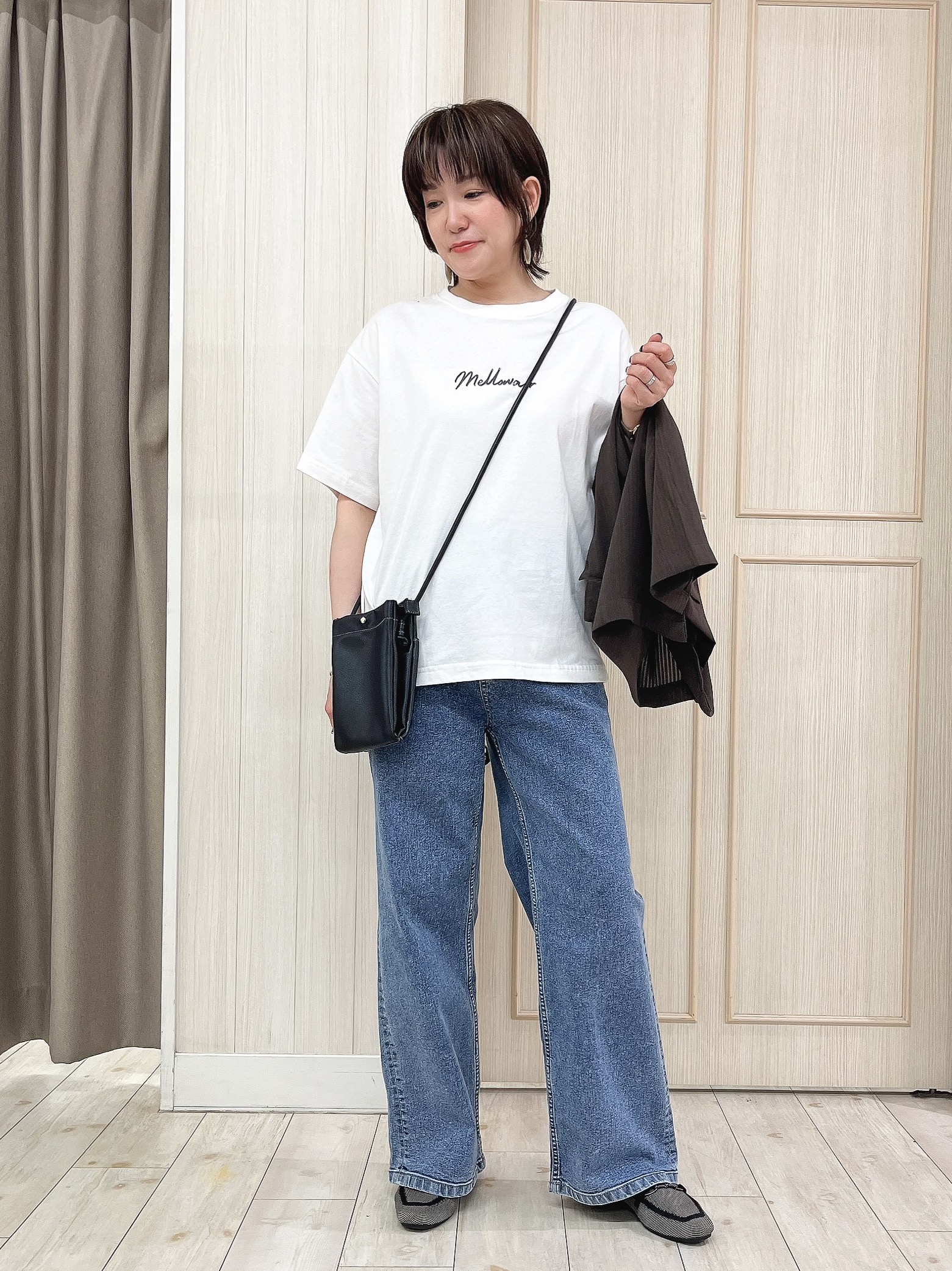 kaneさんの「SHOO･LA･RUE｜【通気性〇/UV/S-LL】洗濯後しわになりにくい とろみストライプシャツ」を使ったコーディネート