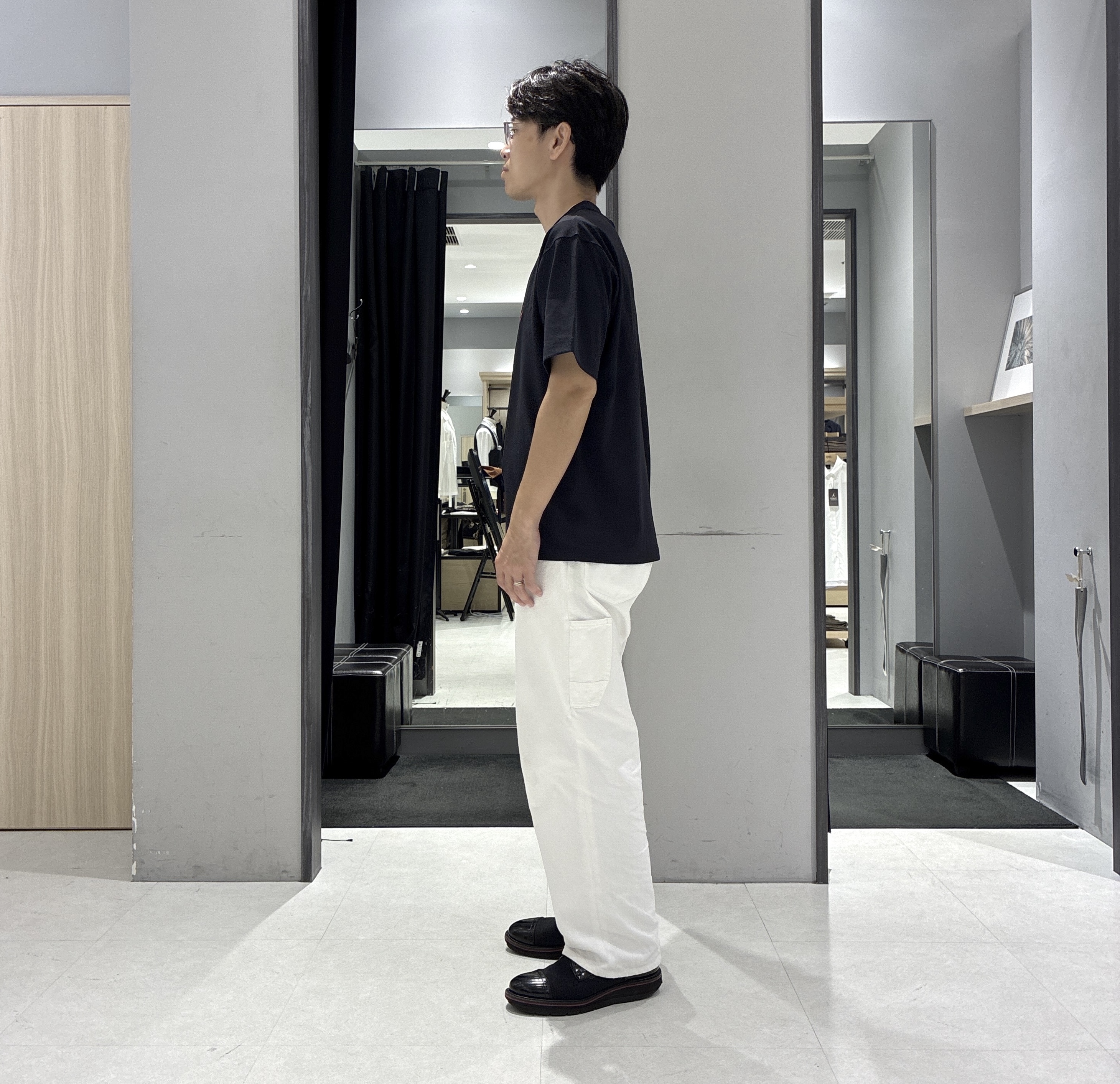 わいずみさんの「TAKEO KIKUCHI｜【抗菌防臭/シーズンレス】シアサッカーギンガムチェック ストレッチシャツ」を使ったコーディネート