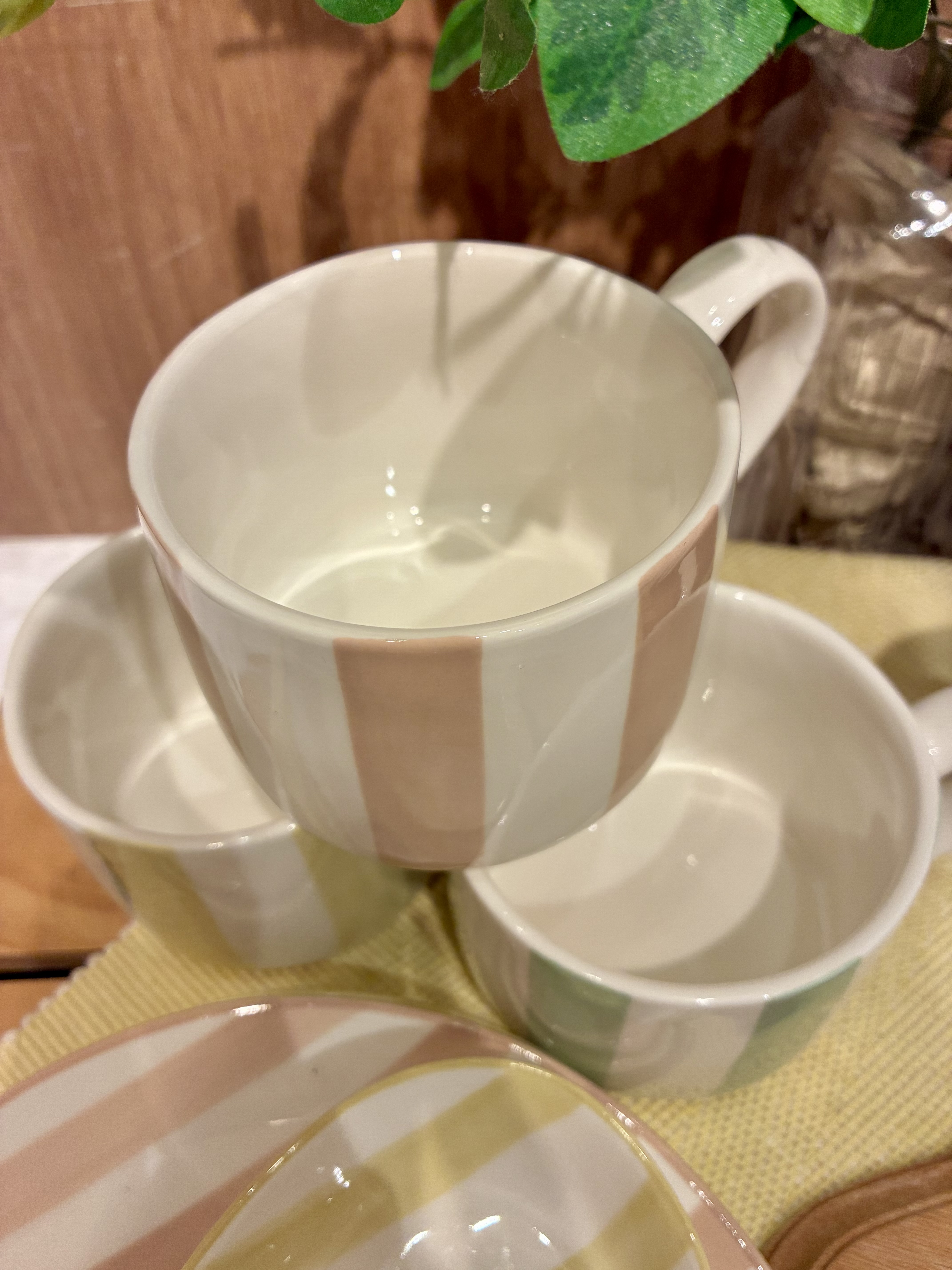 n.さんの「212 KITCHEN STORE｜ストライプ オーバルプレート GR」を使ったコーディネート