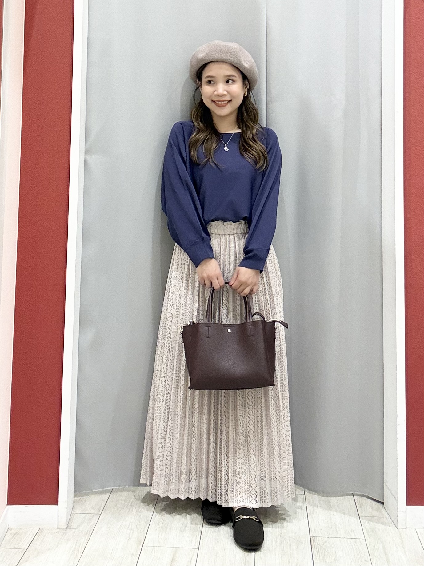 shioさんの「SHOO･LA･RUE｜【洗濯機可】軽やかでさらっとしたタッチ すっきり見えドルマンニット」を使ったコーディネート