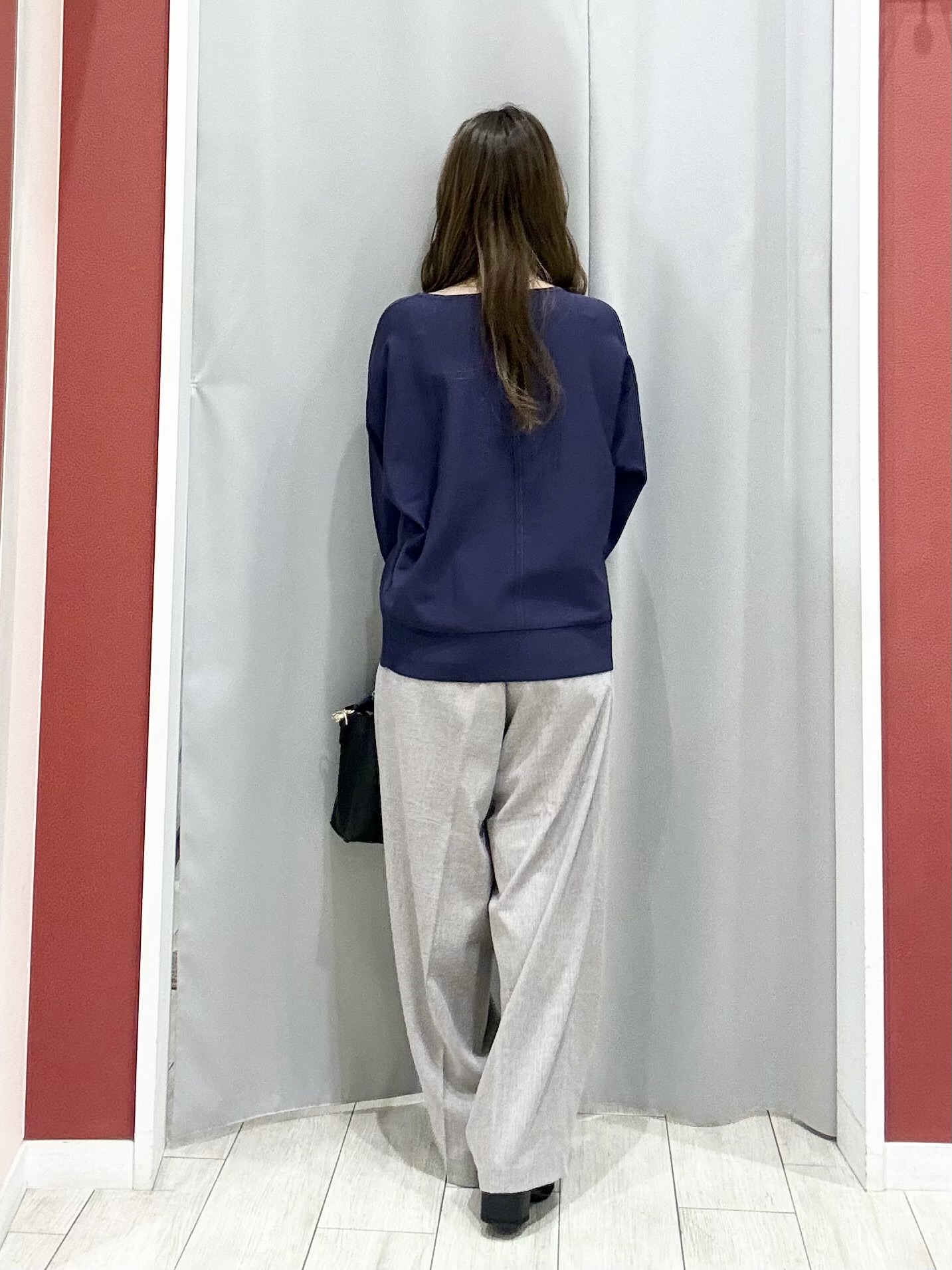 shioさんの「SHOO･LA･RUE｜【洗濯機可】軽やかでさらっとしたタッチ すっきり見えドルマンニット」を使ったコーディネート