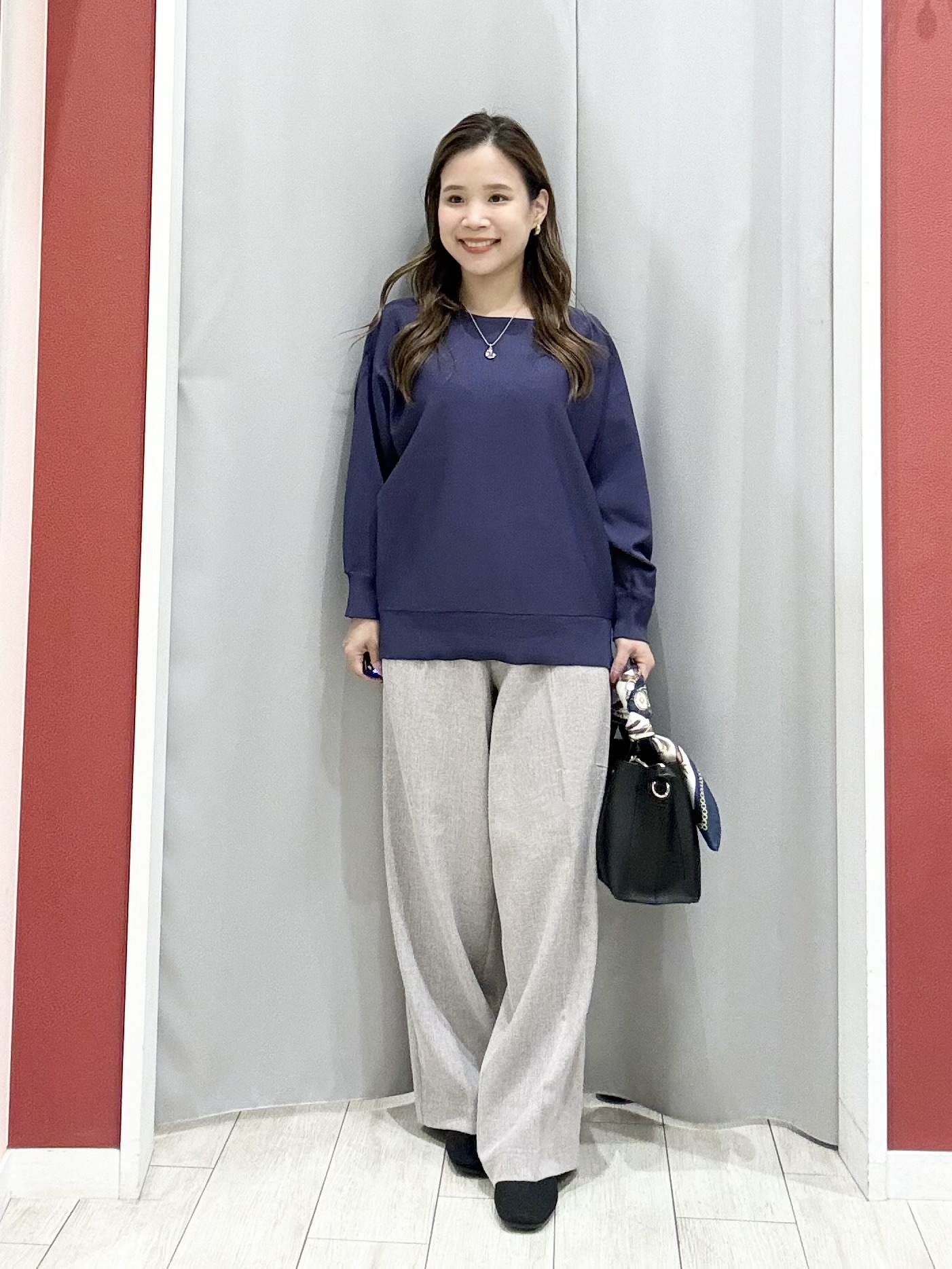 shioさんの「SHOO･LA･RUE｜【洗濯機可】軽やかでさらっとしたタッチ すっきり見えドルマンニット」を使ったコーディネート