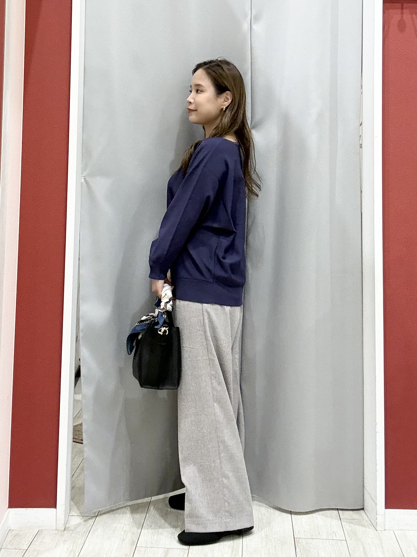 shioさんの「SHOO･LA･RUE｜【洗濯機可】軽やかでさらっとしたタッチ すっきり見えドルマンニット」を使ったコーディネート