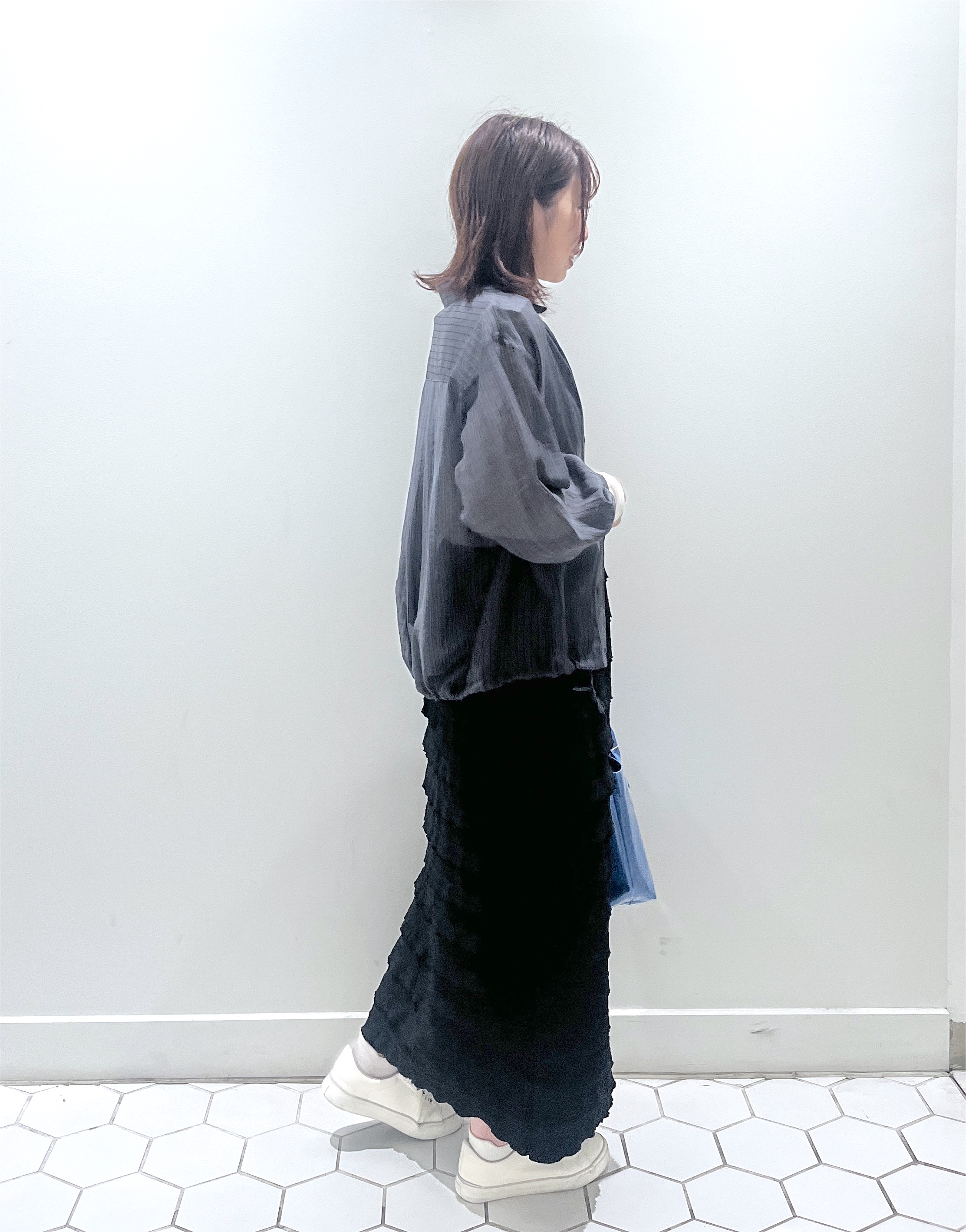 Makinoさんの「Dessin｜シアーストライプドロストシャツ」を使ったコーディネート