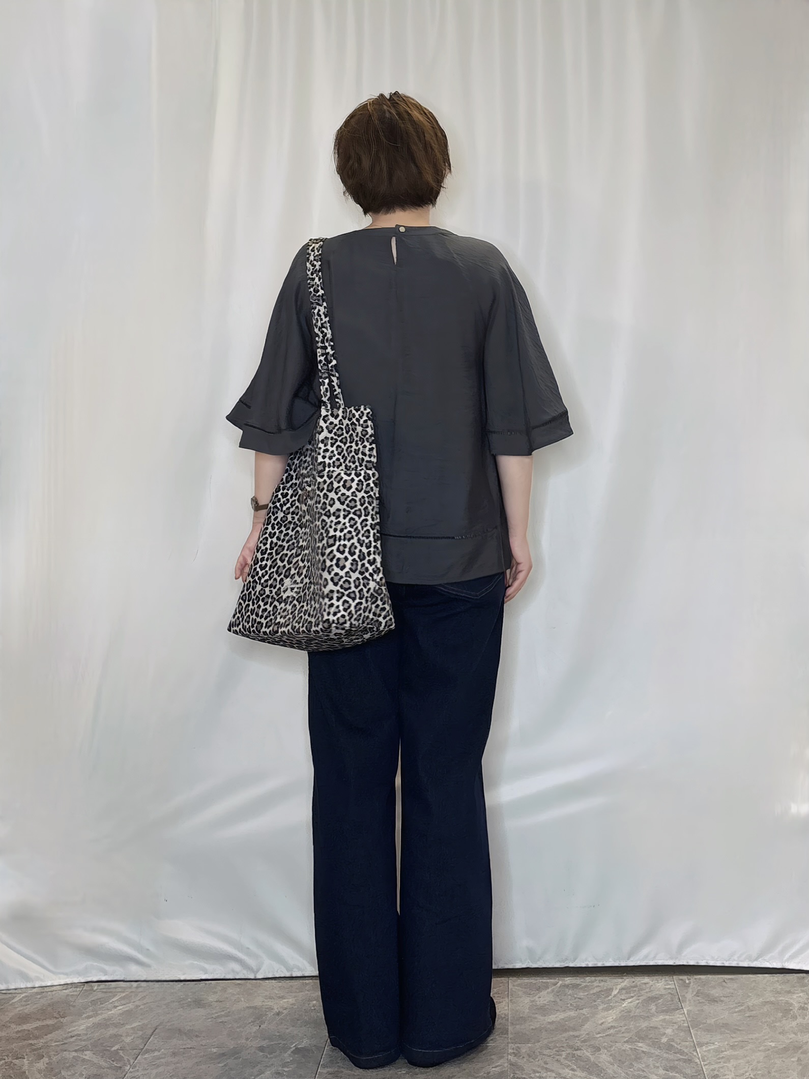 たみさんの「SHOO･LA･RUE｜【S-LL/洗濯機可/体型カバー】はしごレースがポイント スラブポンチョ風ブラウス」を使ったコーディネート