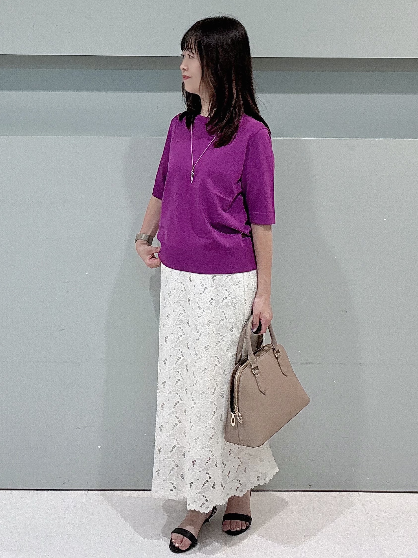 makiさんの「UNTITLED｜【アンサンブル可能/秋羽織り】コンパクトニットカーディガン」を使ったコーディネート